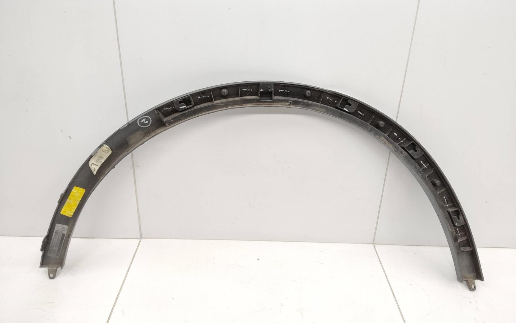 Накладка заднего крыла левого