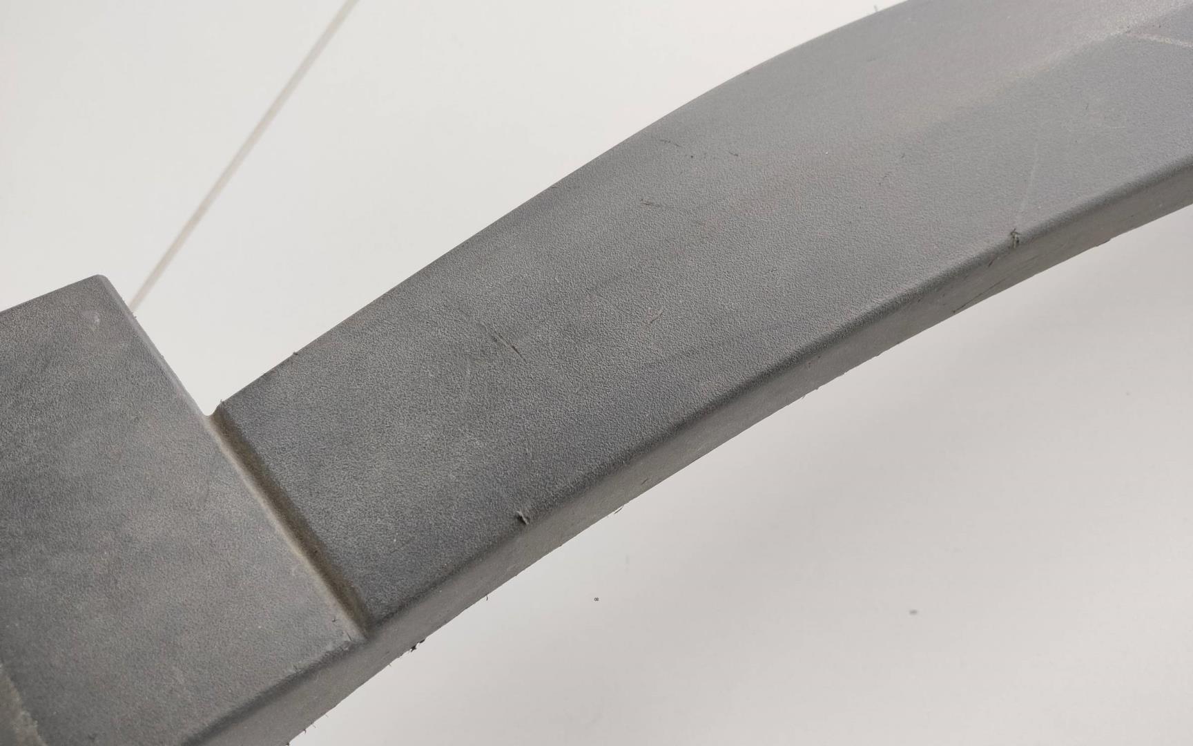 Накладка переднего крыла правого