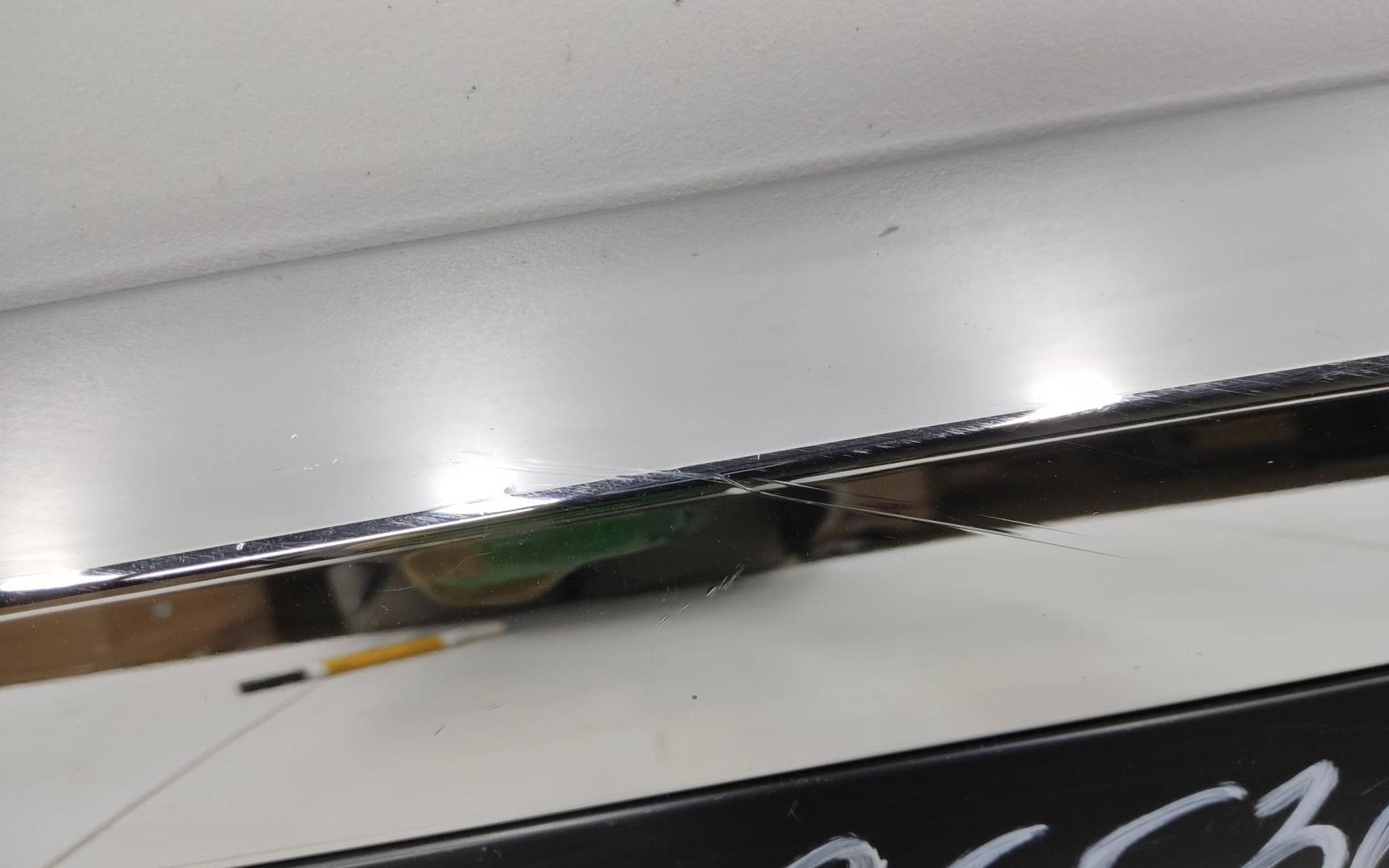 Накладка двери задней левой