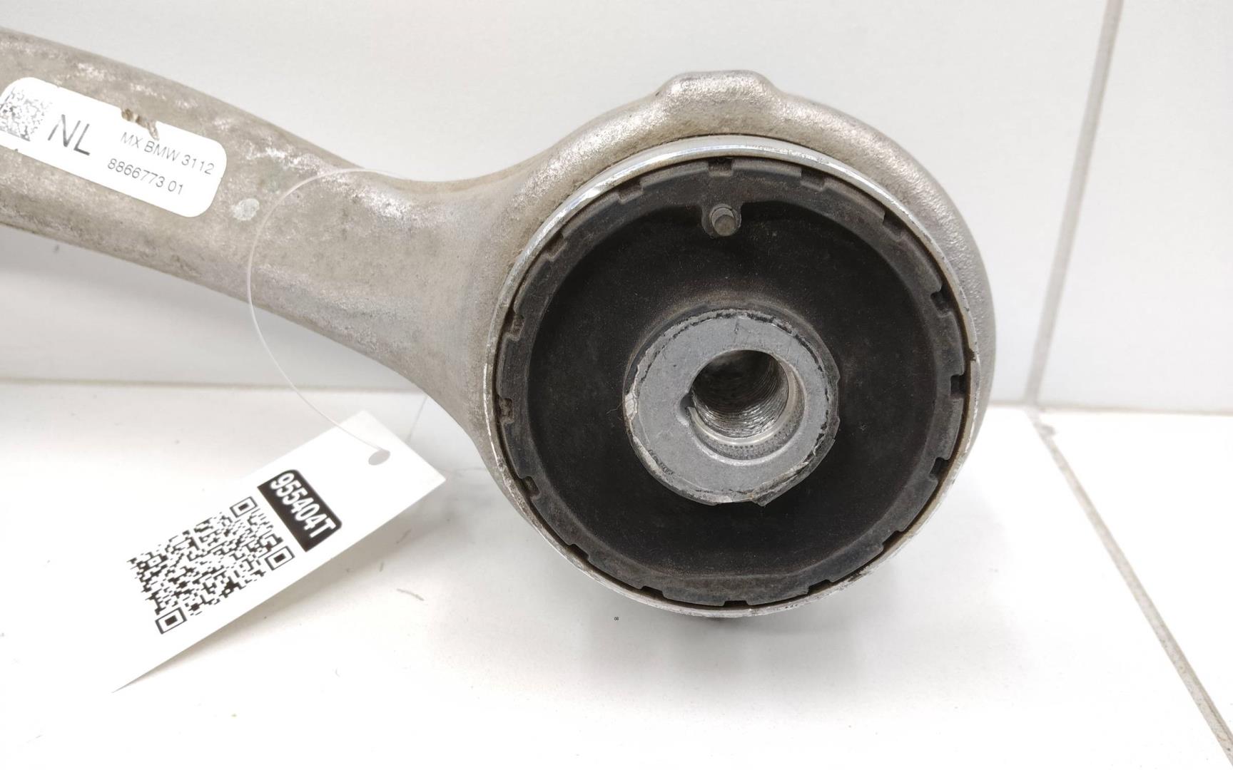 Рычаг передний нижний левый передний