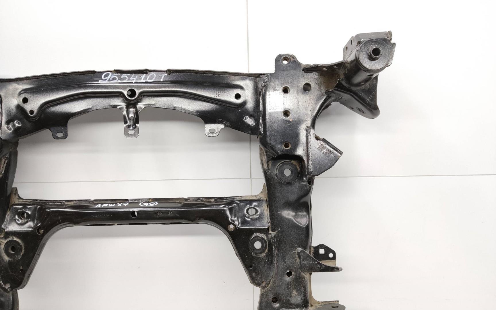 Балка подмоторная