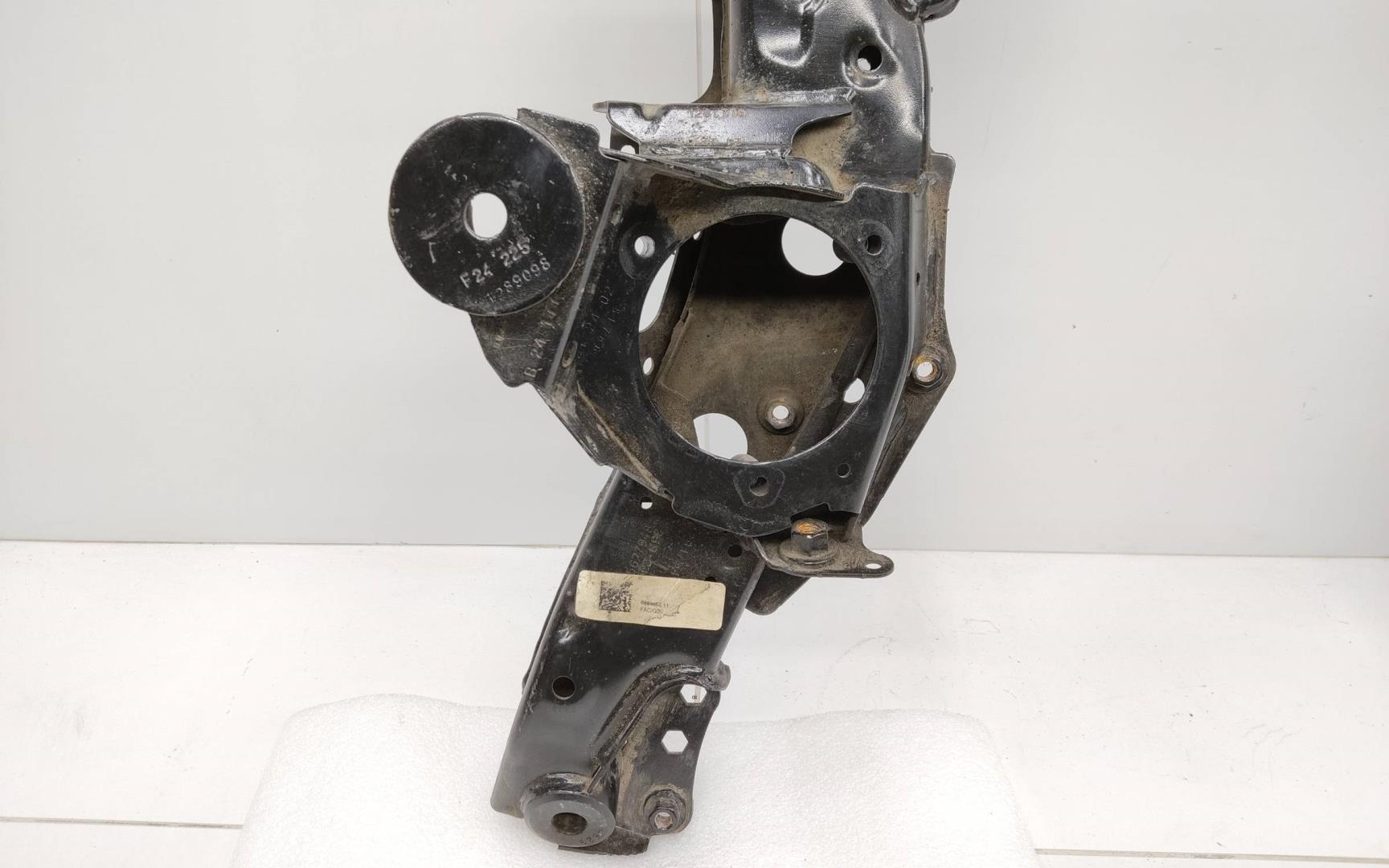 Балка подмоторная