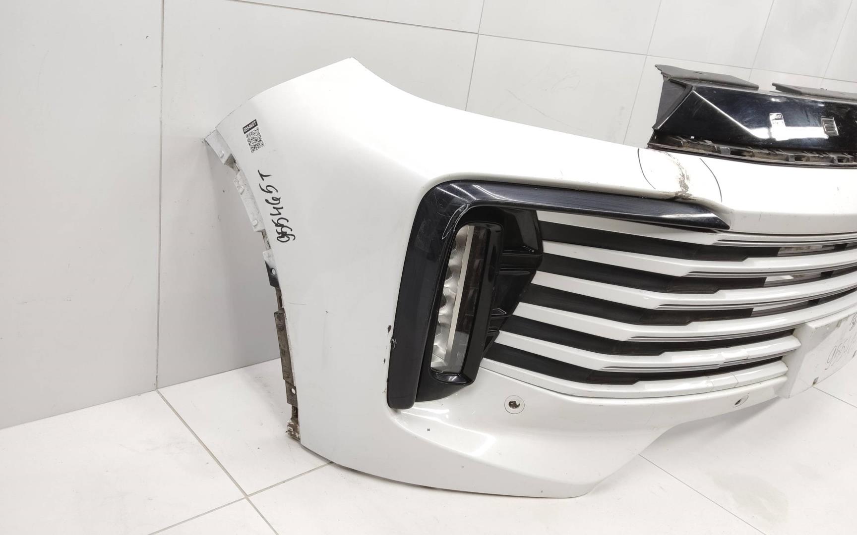 Бампер передний