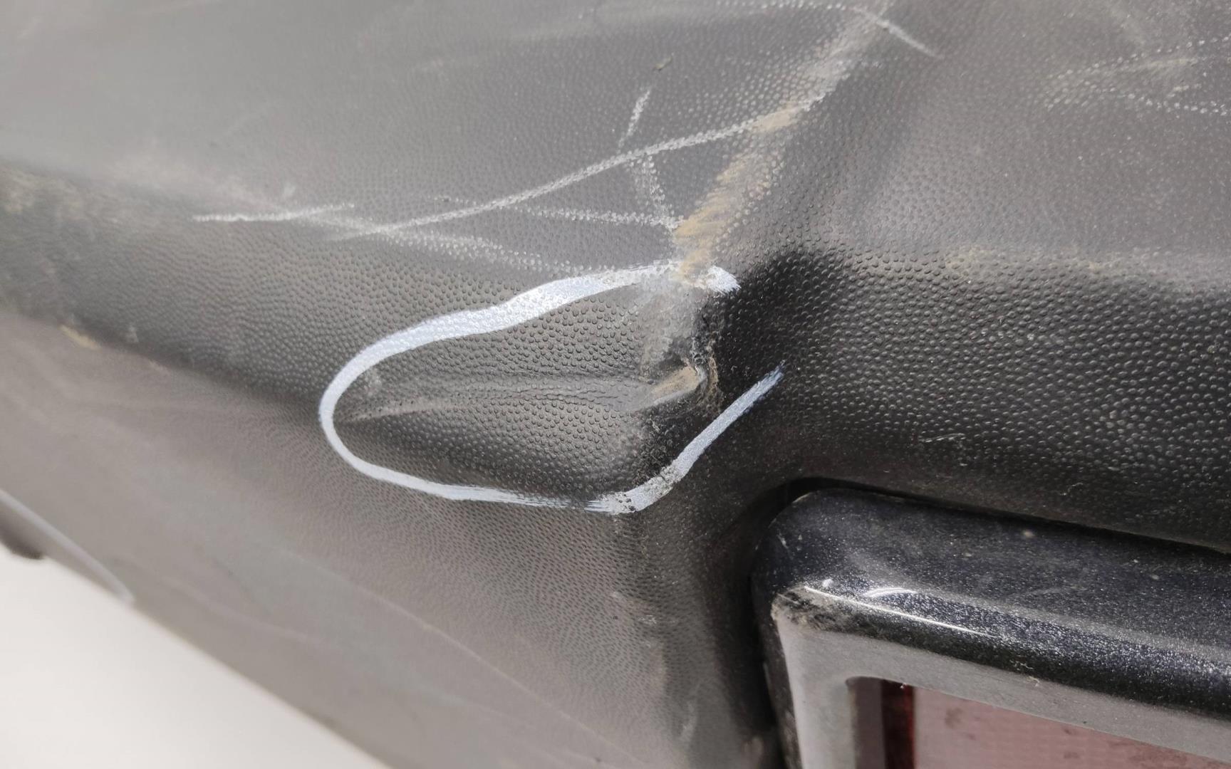 Бампер задний