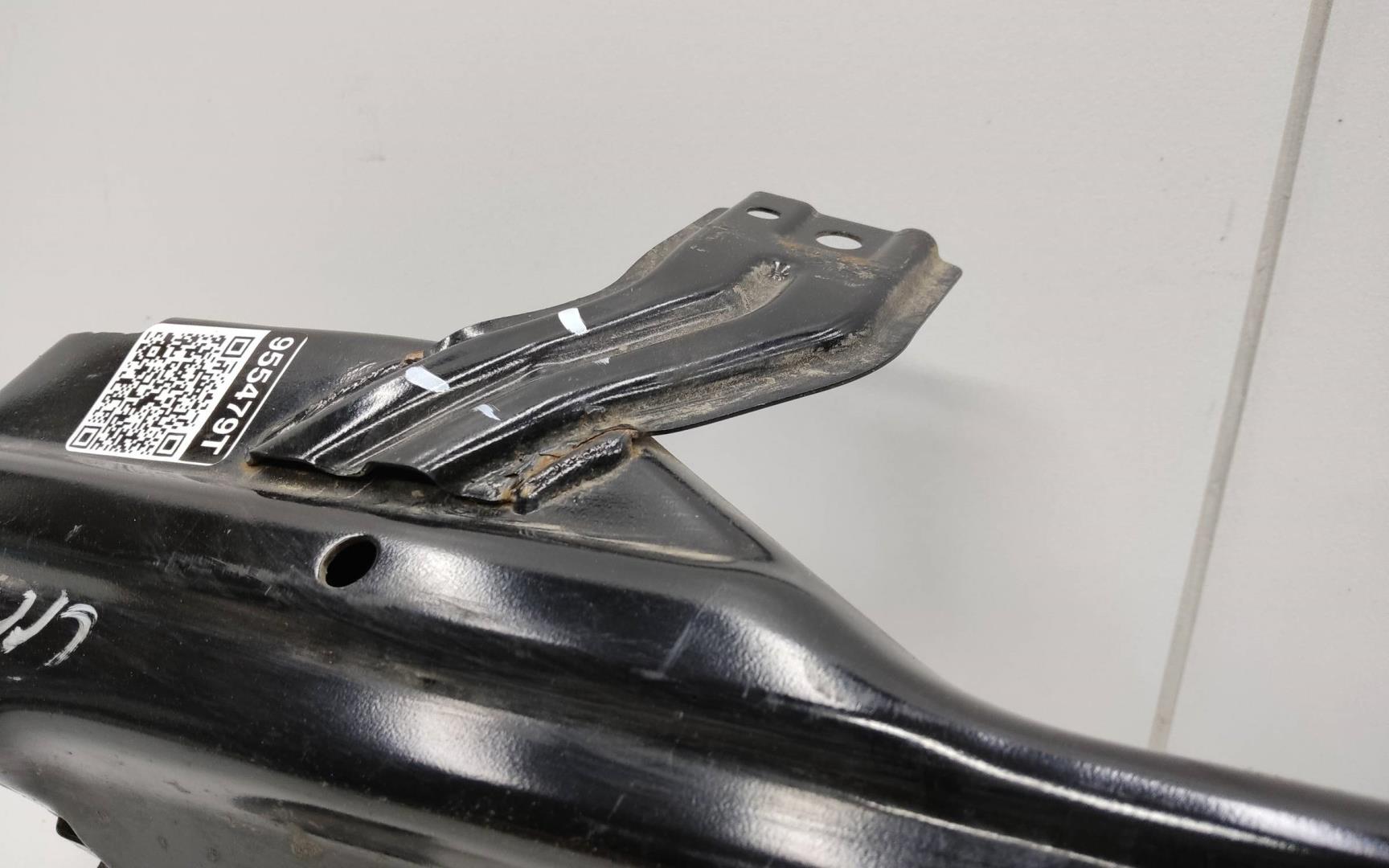 Усилитель заднего бампера