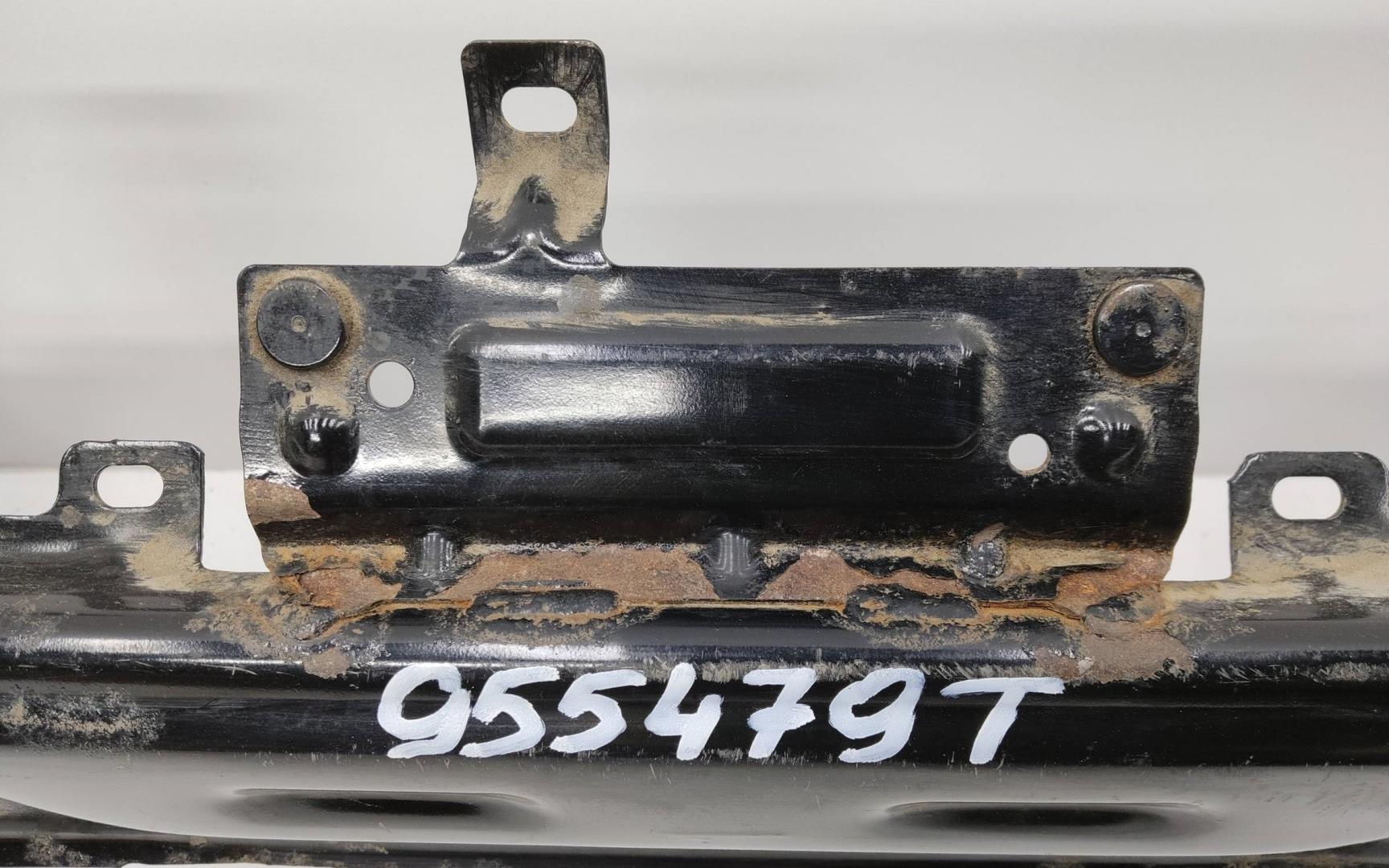 Усилитель заднего бампера