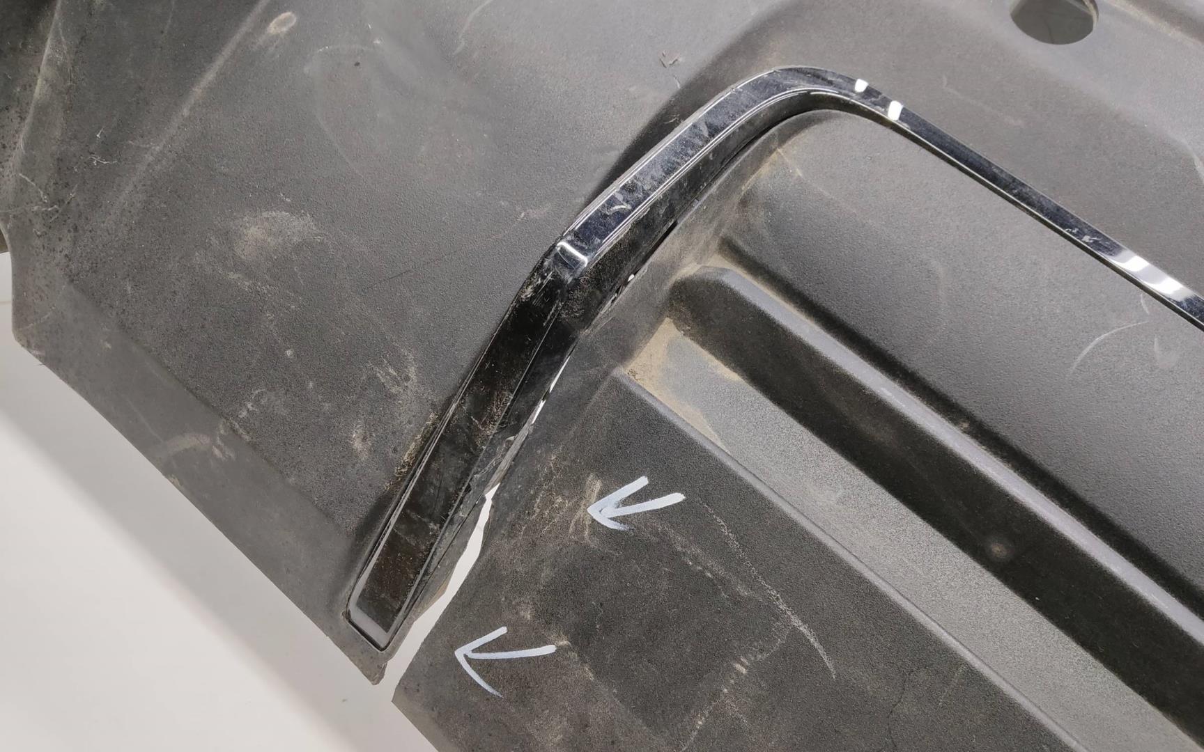 Бампер задний