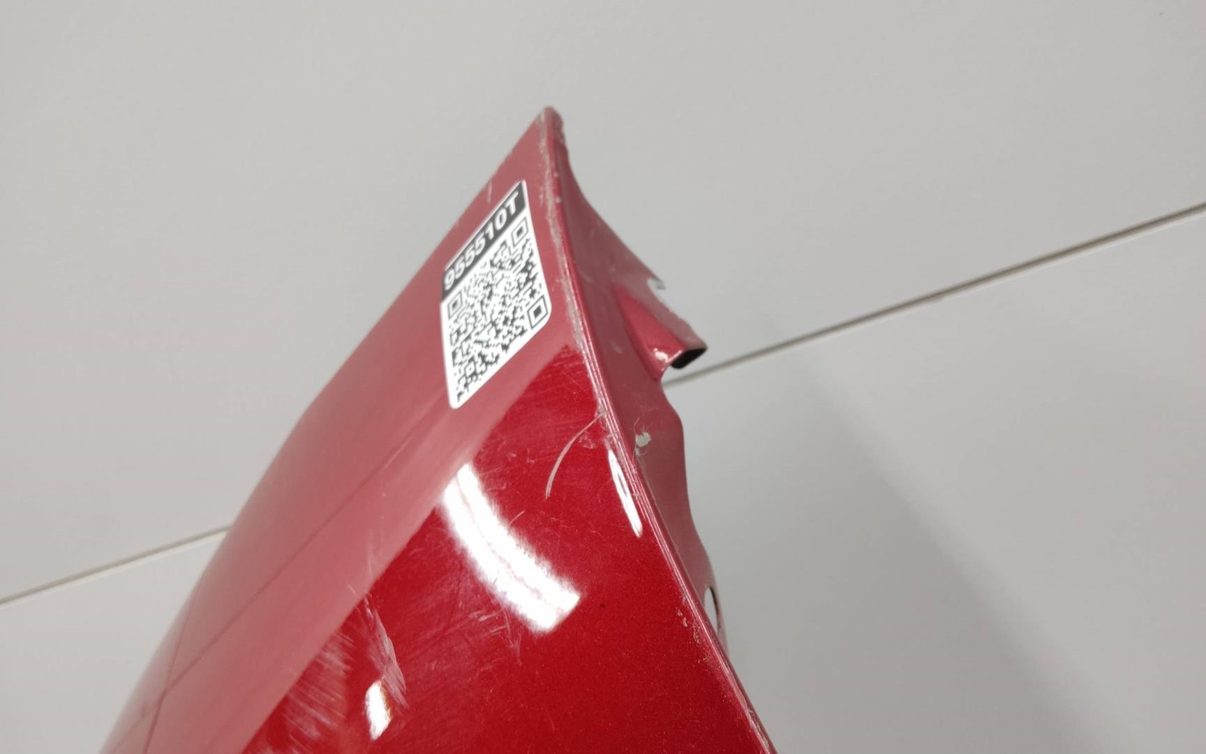 Крыло переднее левое