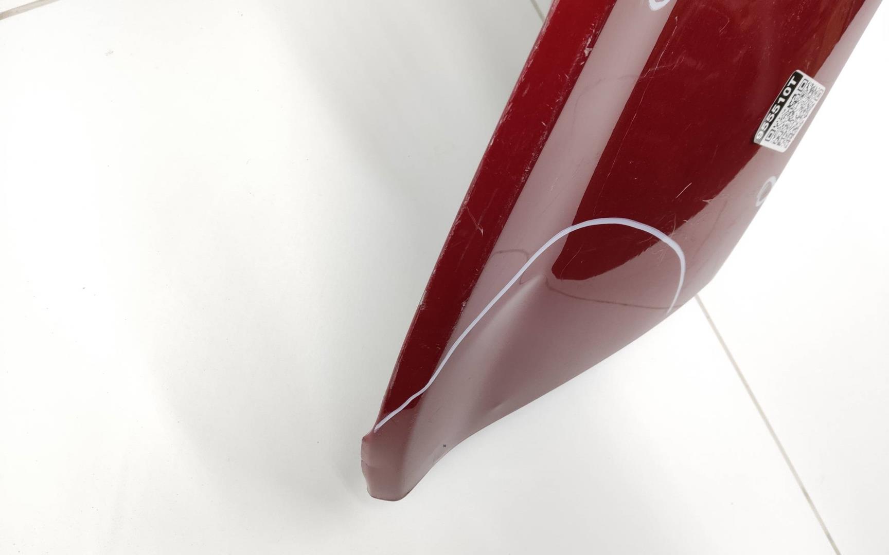 Крыло переднее левое