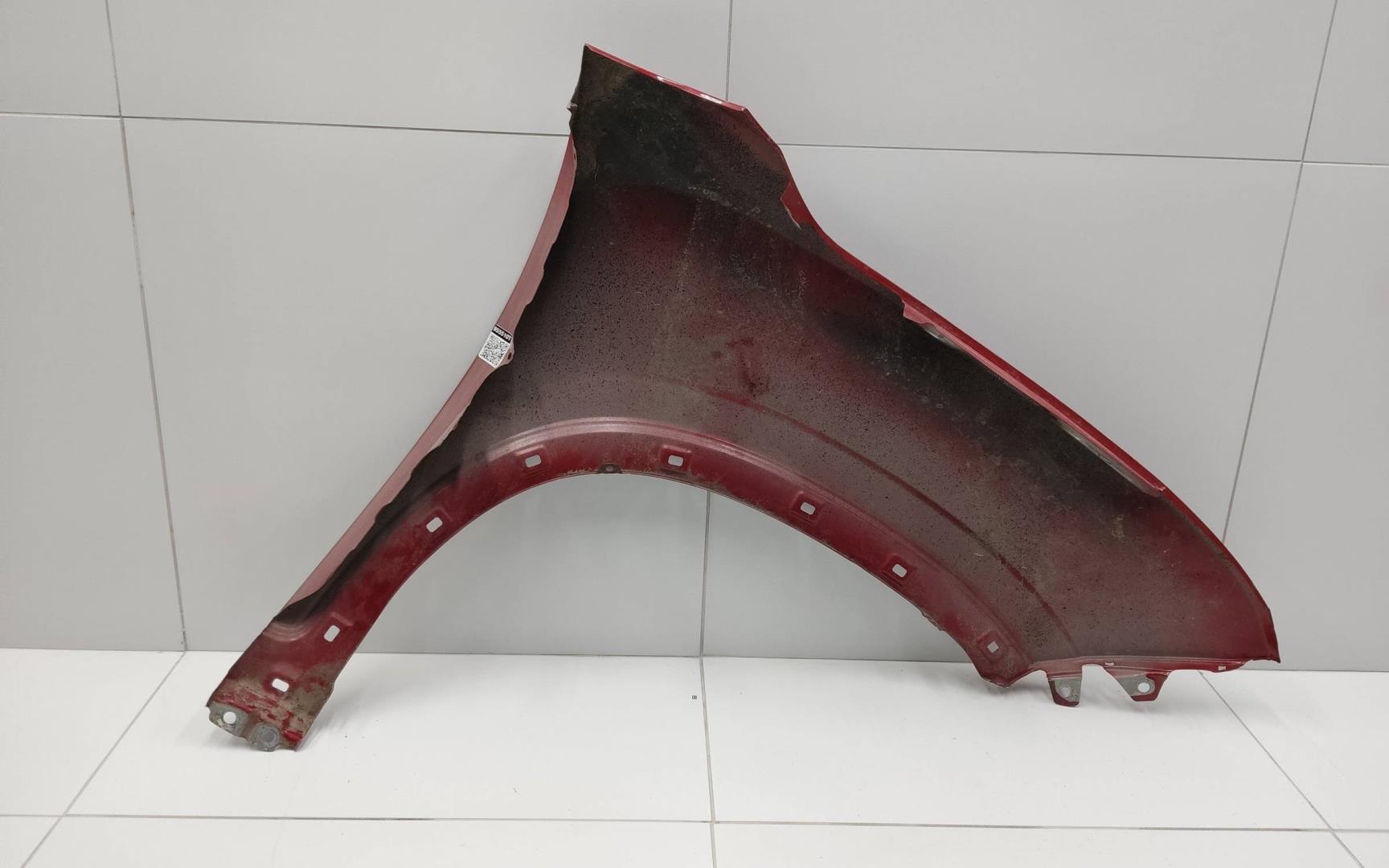 Крыло переднее левое