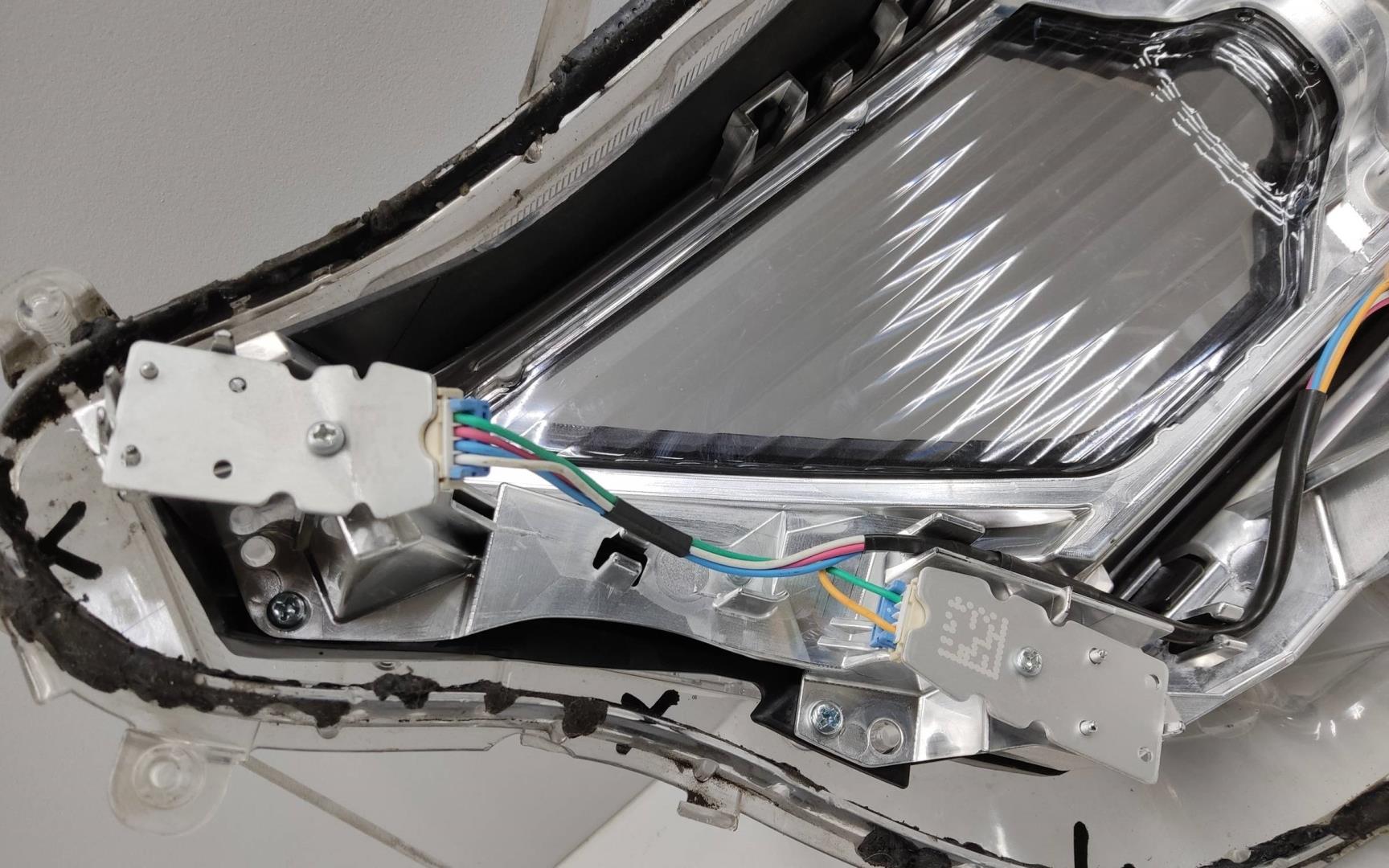 Стекло фары