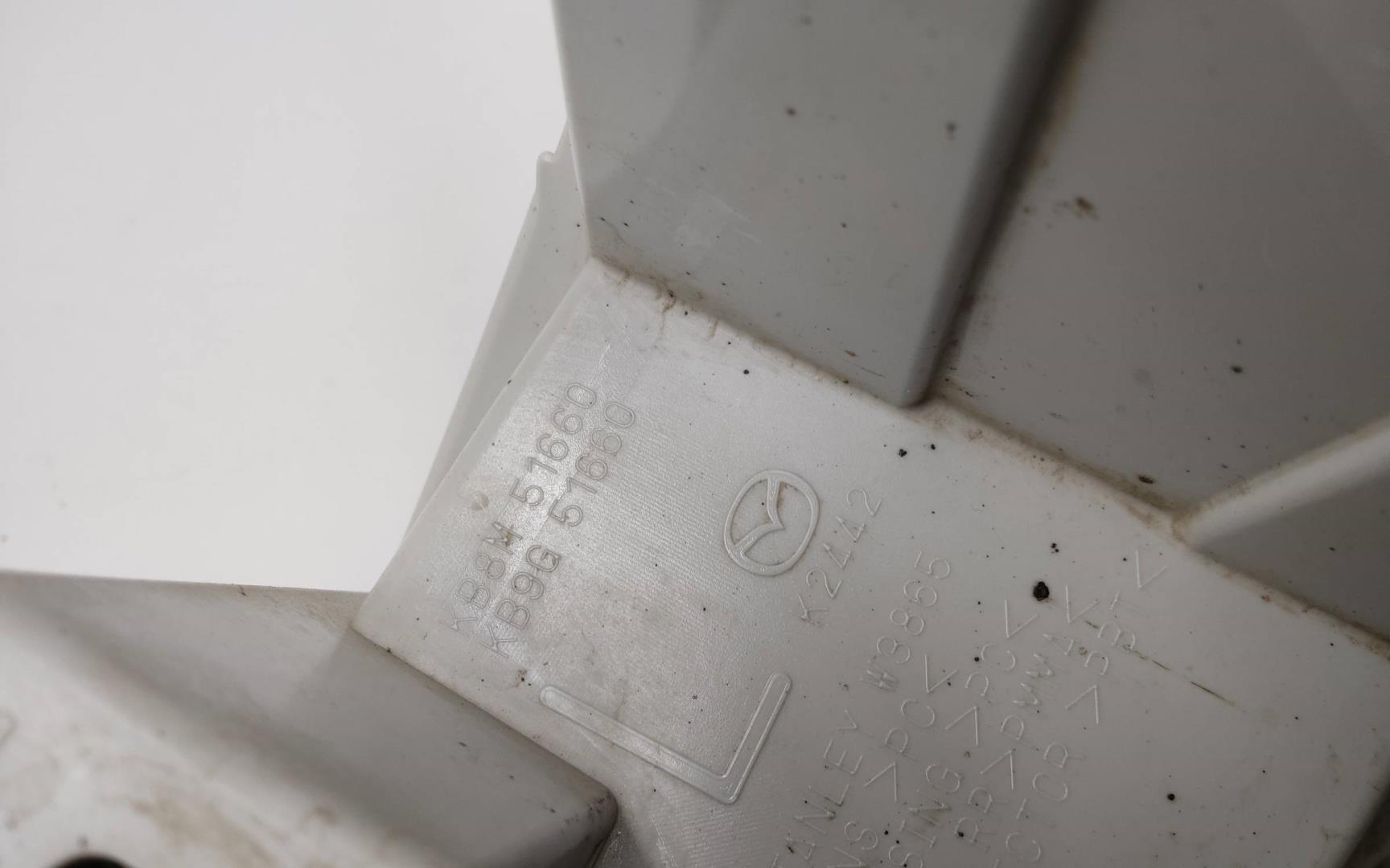 Фонарь задний в бампер левый