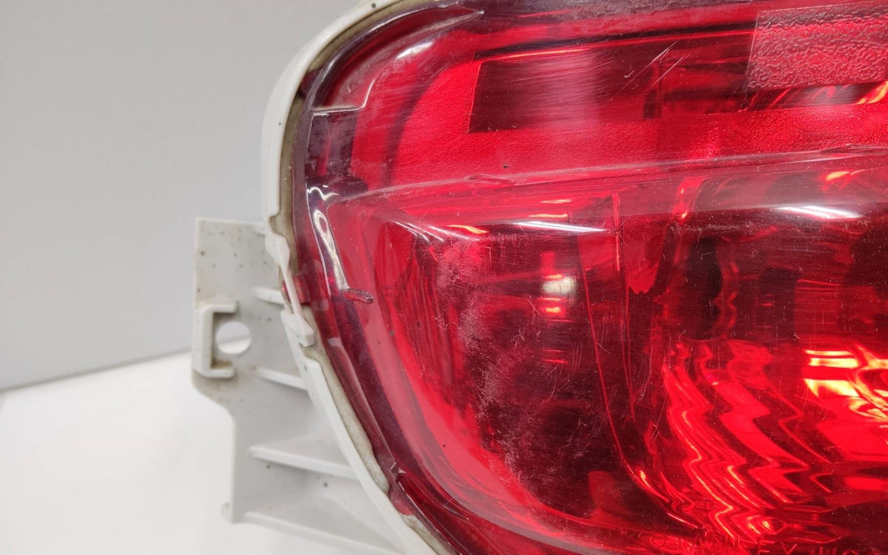 Фонарь задний в бампер левый