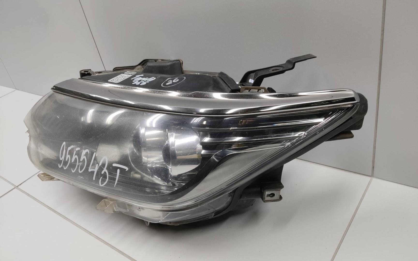 Фара левая