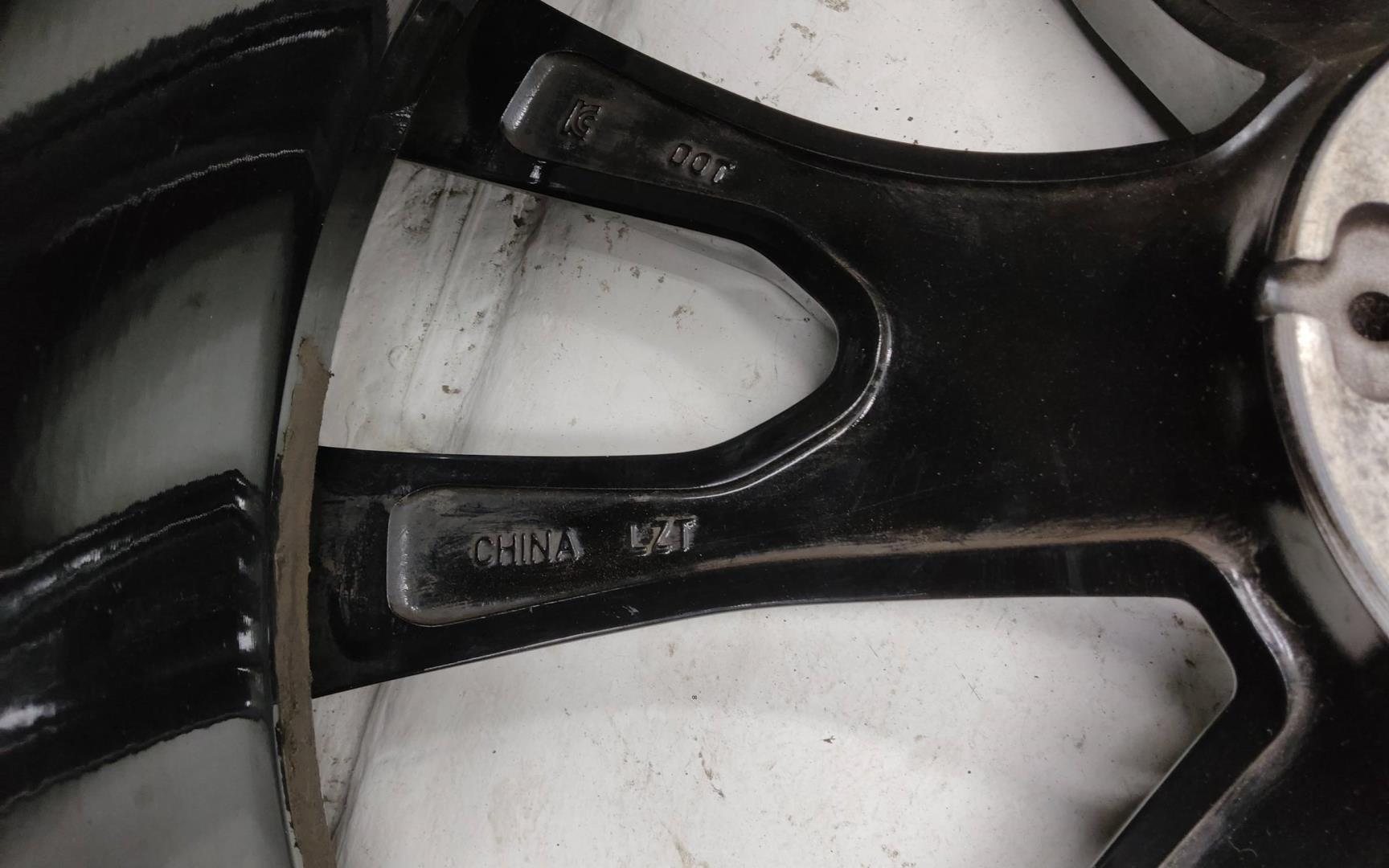 Диск колесный литой легкий сплав