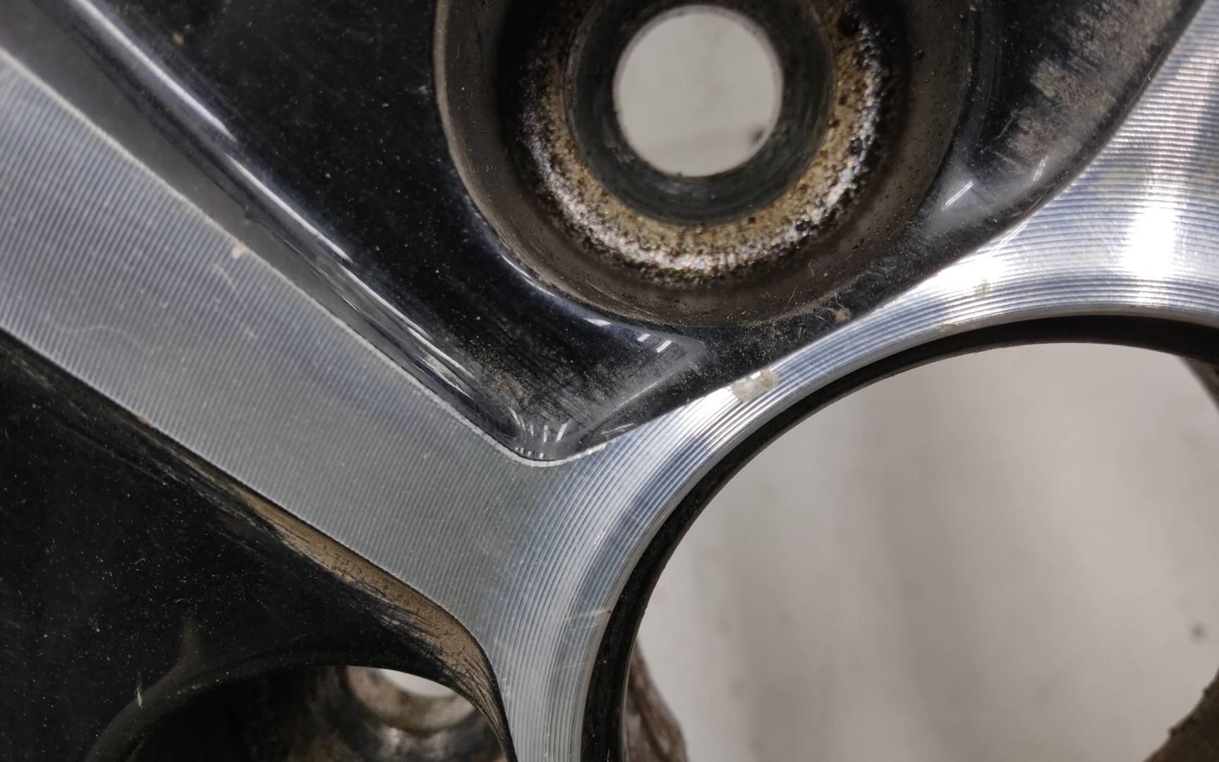 Диск колесный литой легкий сплав