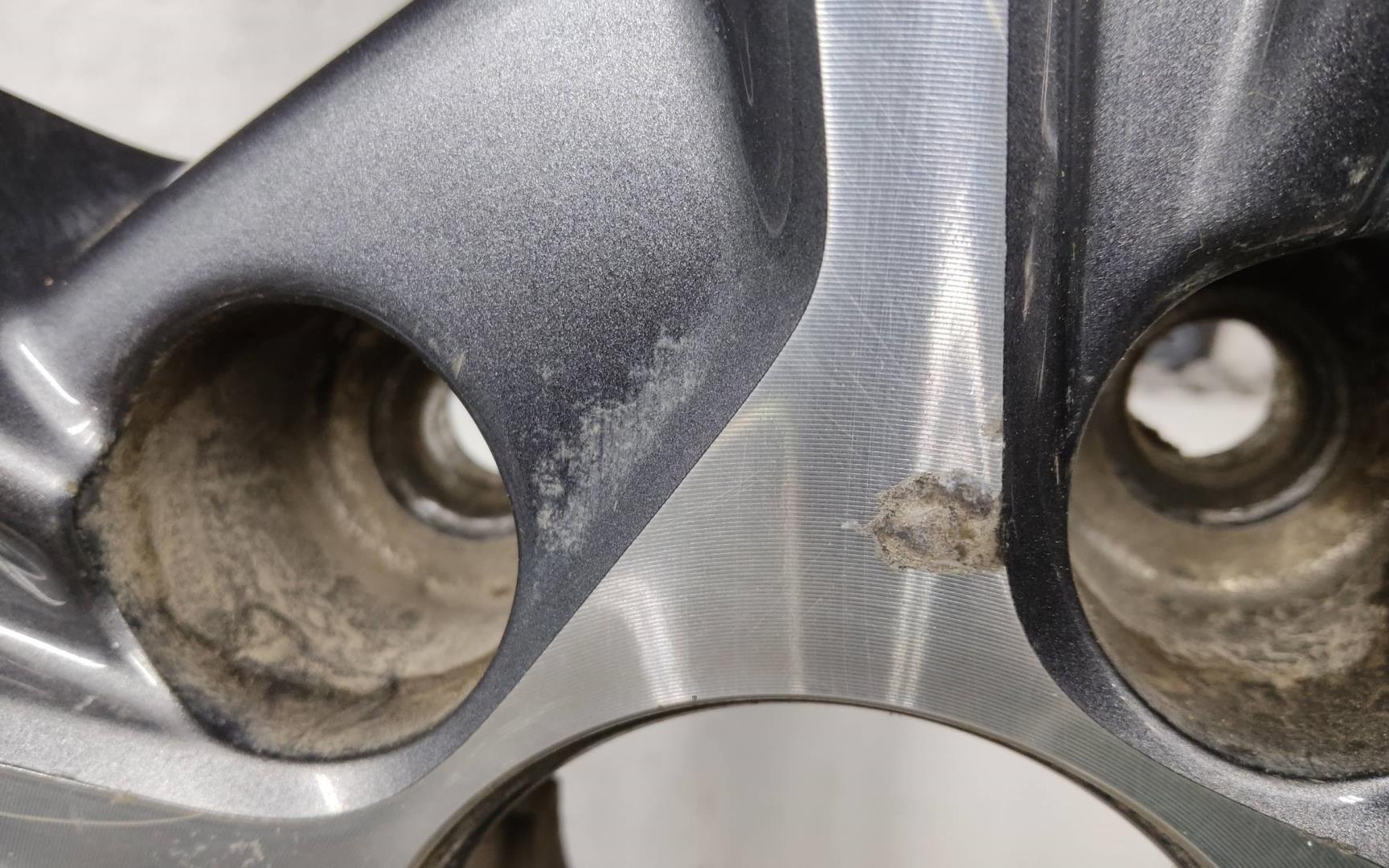 Диск колесный литой легкий сплав