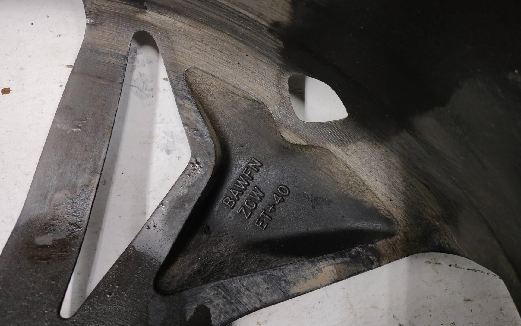 Диск колесный литой легкий сплав