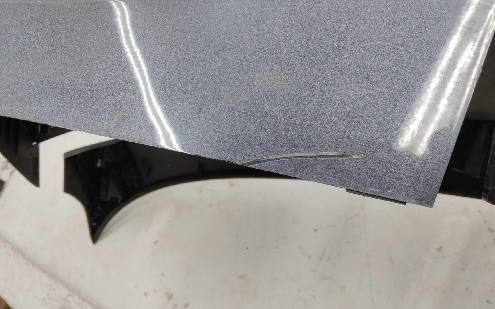 Накладка крышки багажника