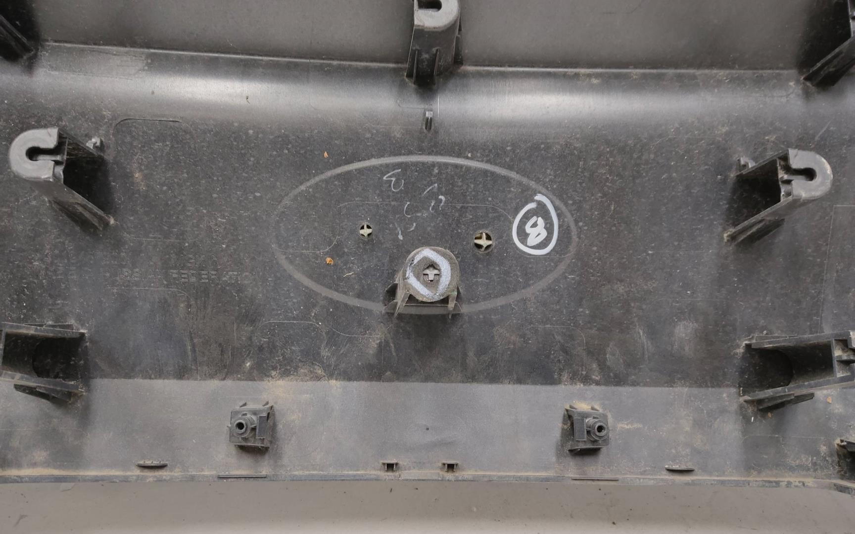 Накладка крышки багажника