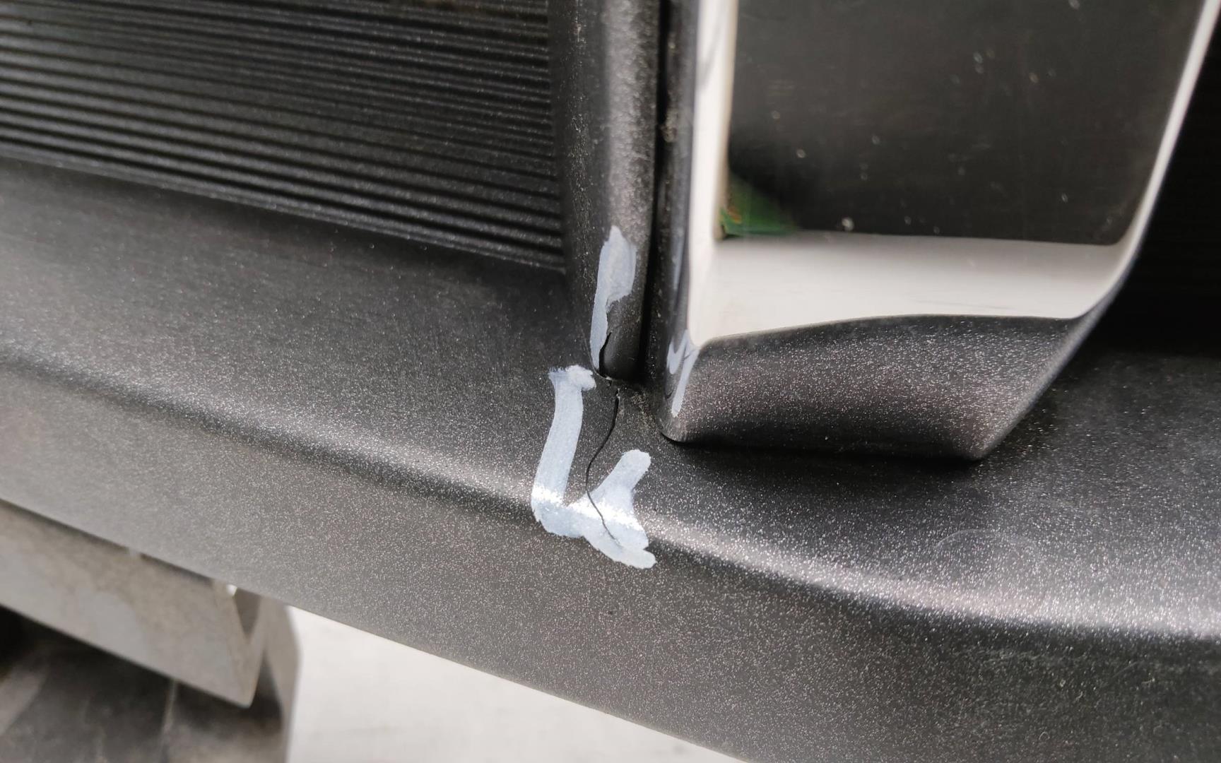 Решетка радиатора