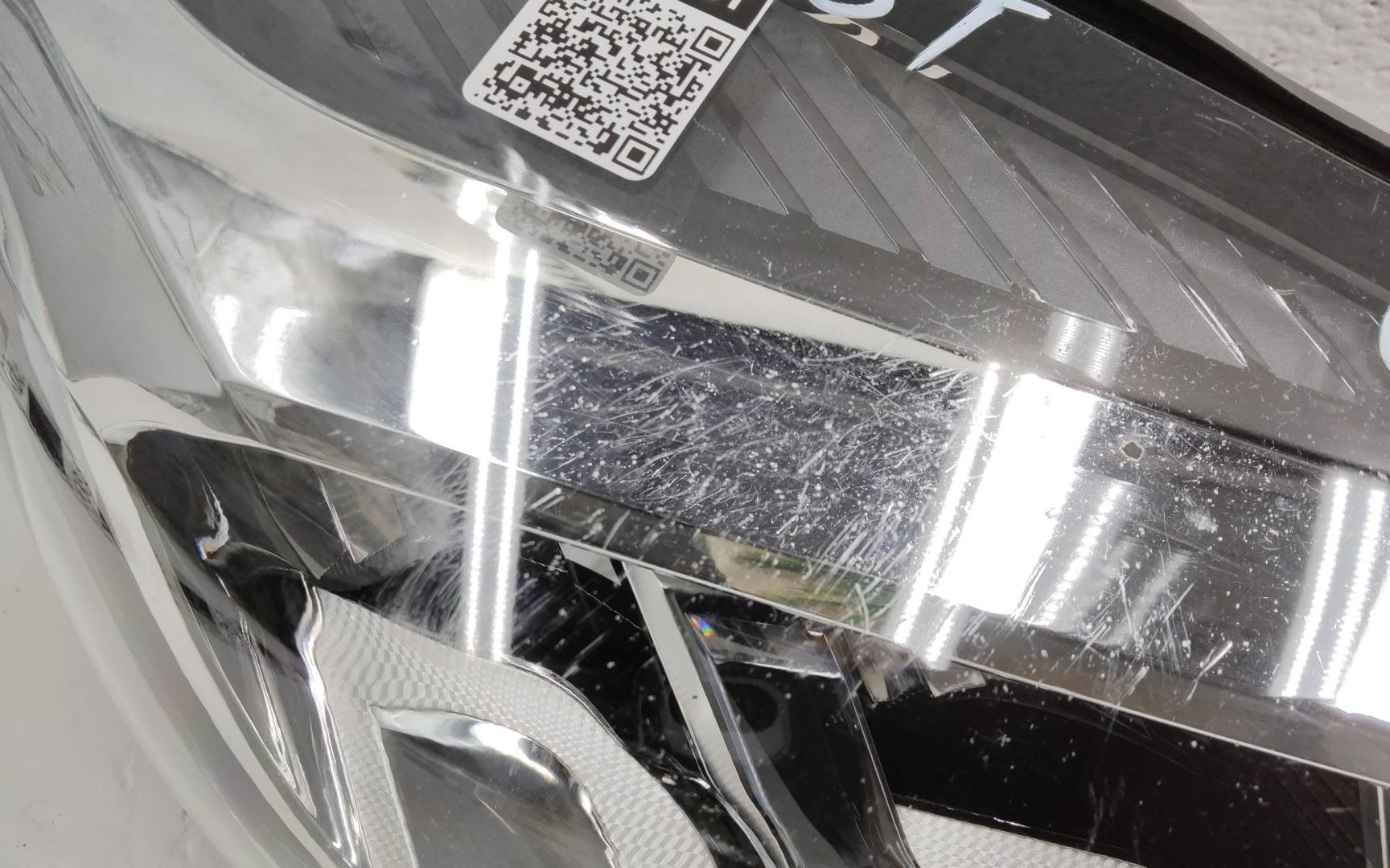 Фара правая