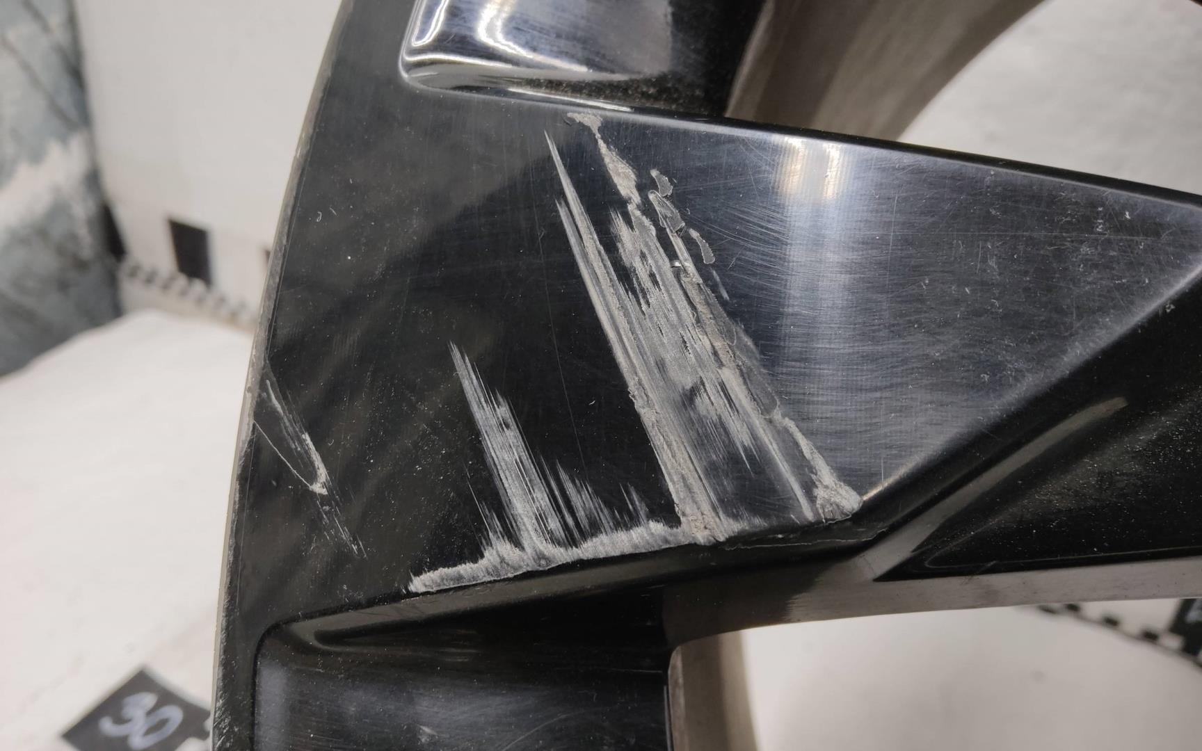 Диск колесный литой легкий сплав