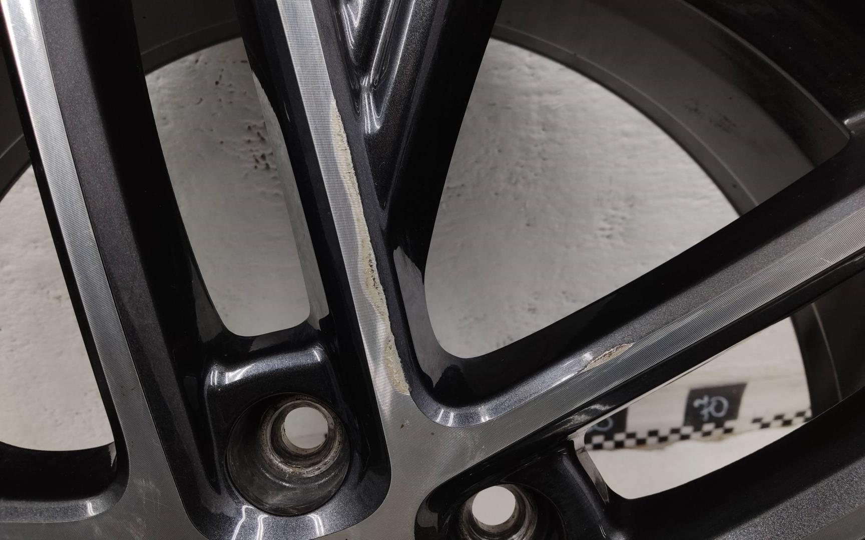 Диск колесный литой легкий сплав