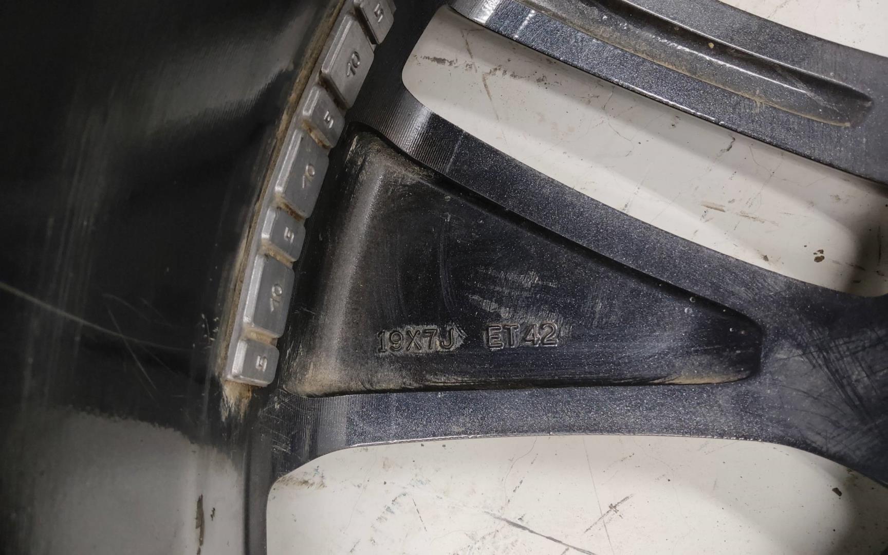 Диск колесный литой легкий сплав