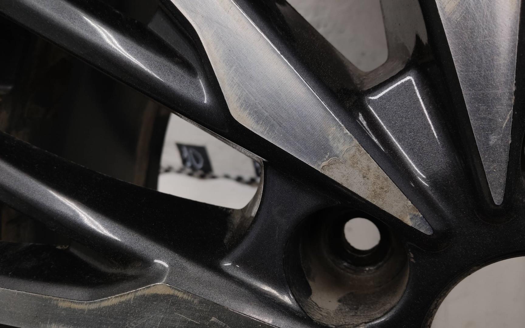 Диск колесный литой легкий сплав