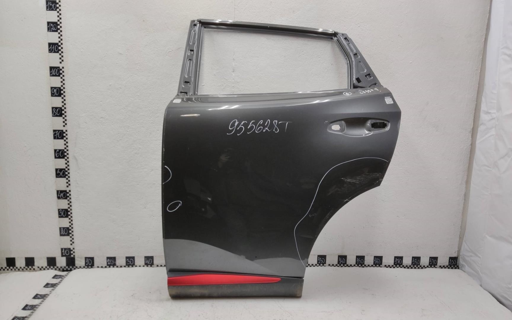 Дверь задняя левая