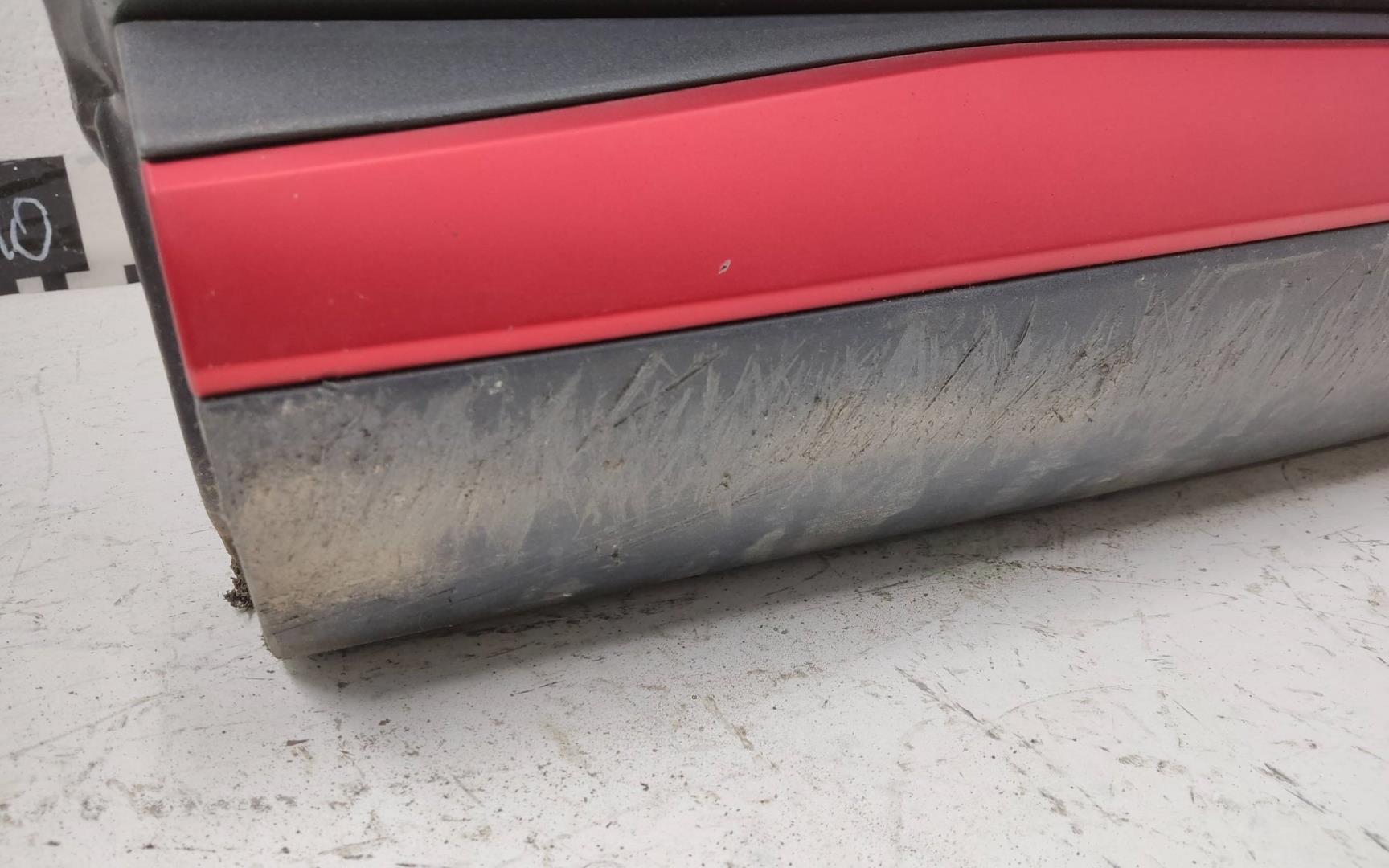 Дверь задняя левая