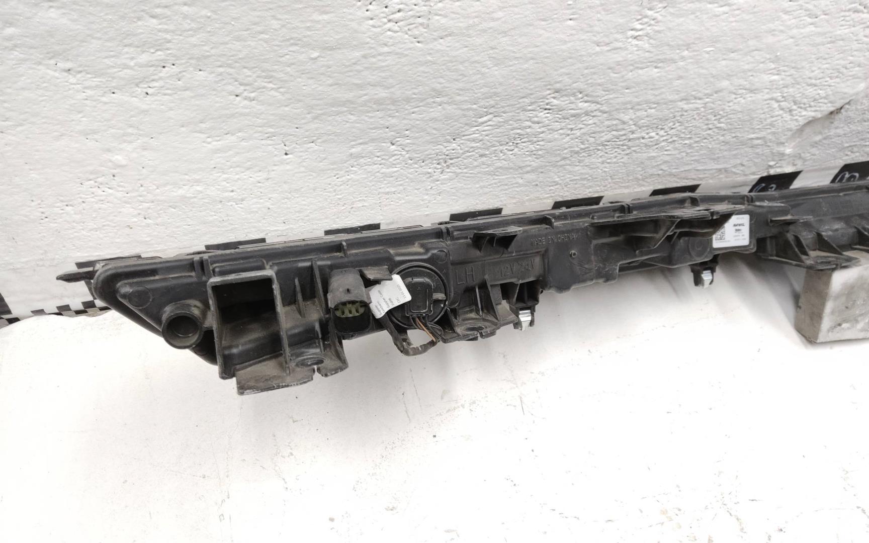 Фара дневного света (ходовые огни)