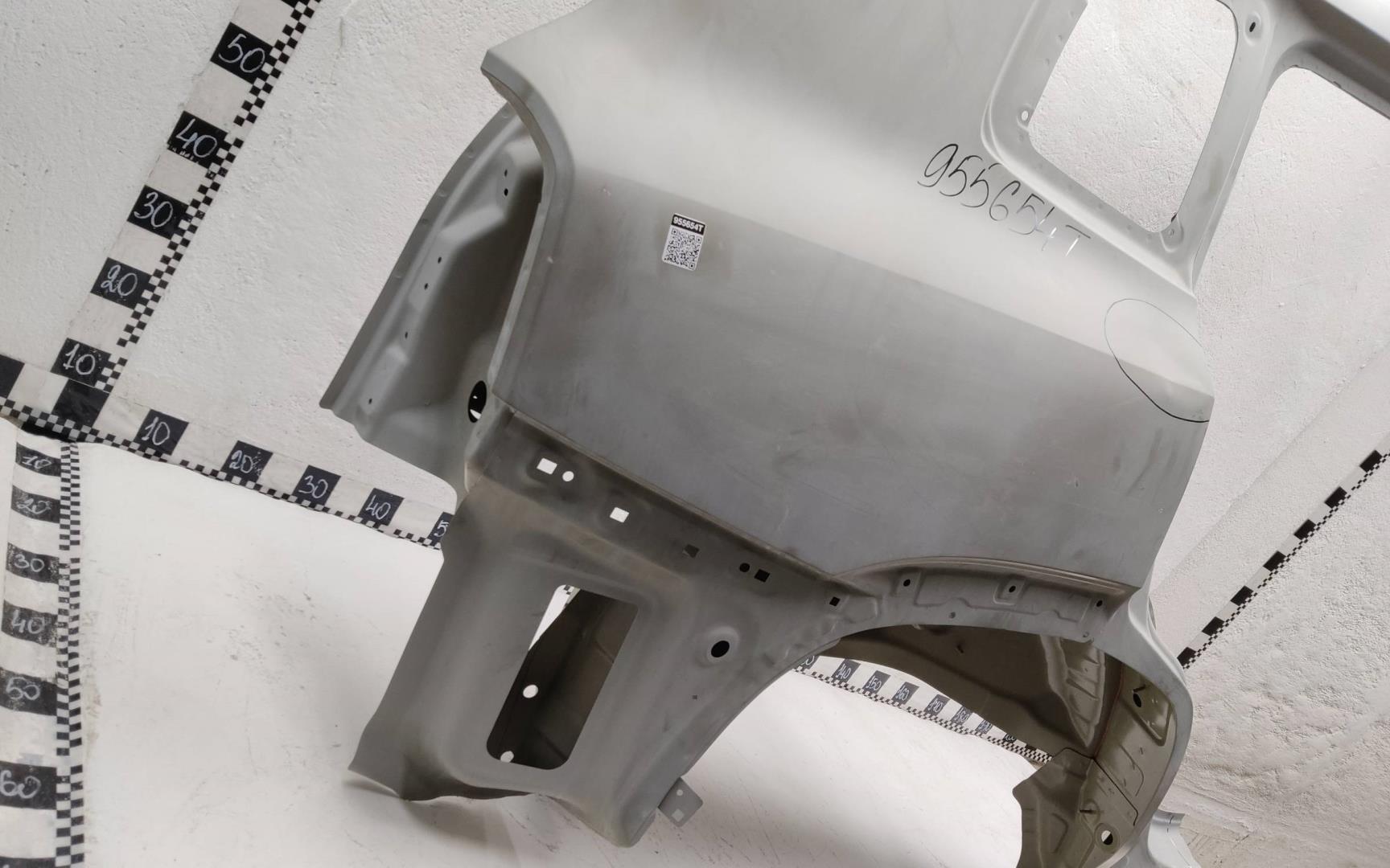 Кузовной элемент