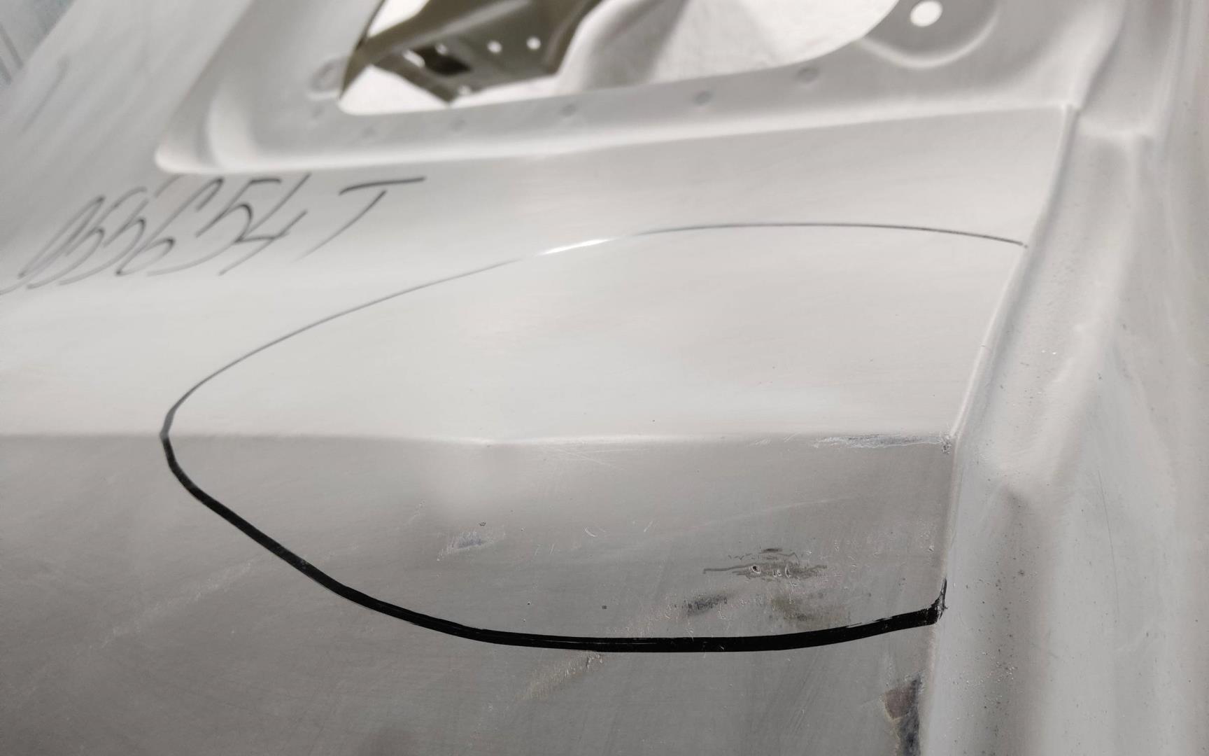 Кузовной элемент