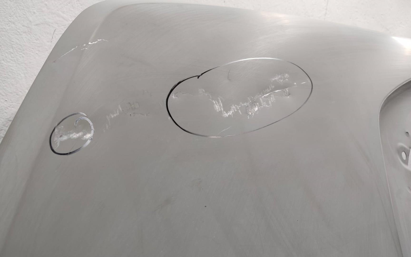 Кузовной элемент