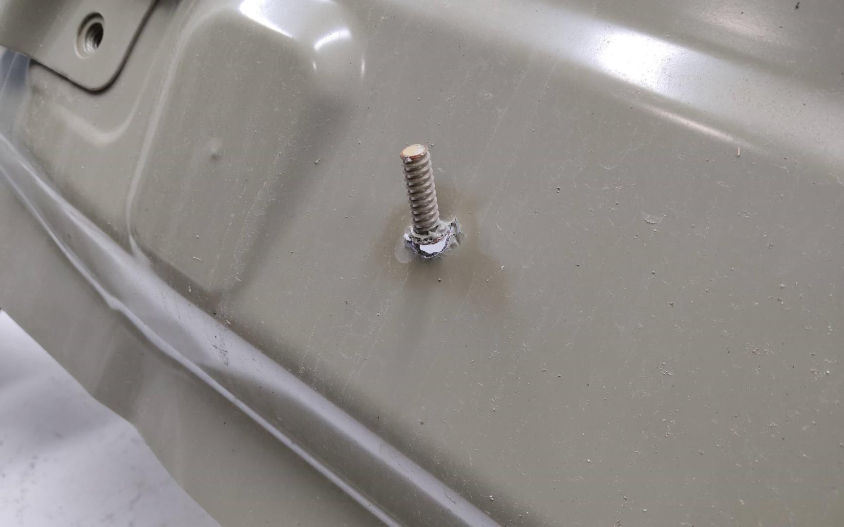 Кузовной элемент