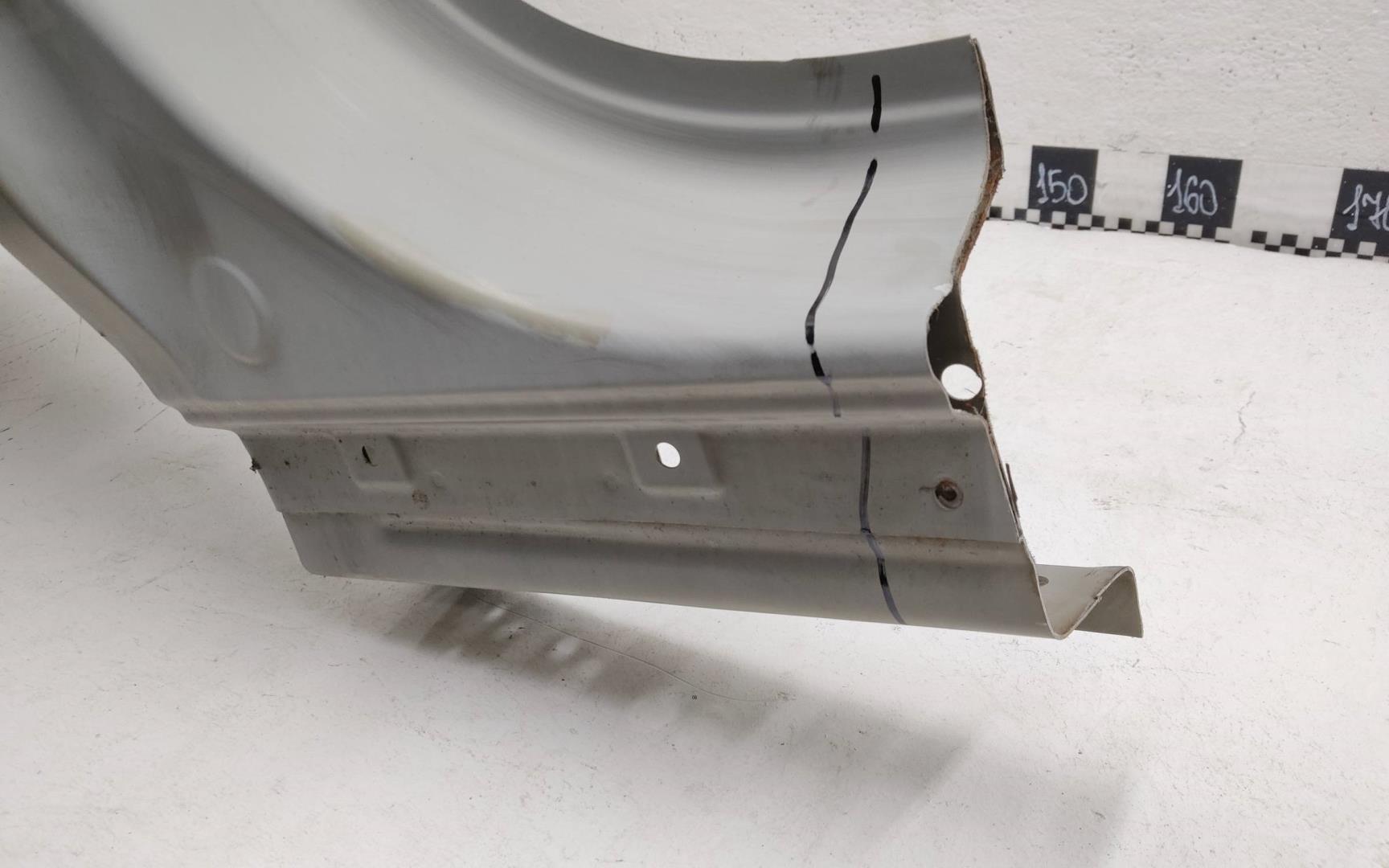 Кузовной элемент