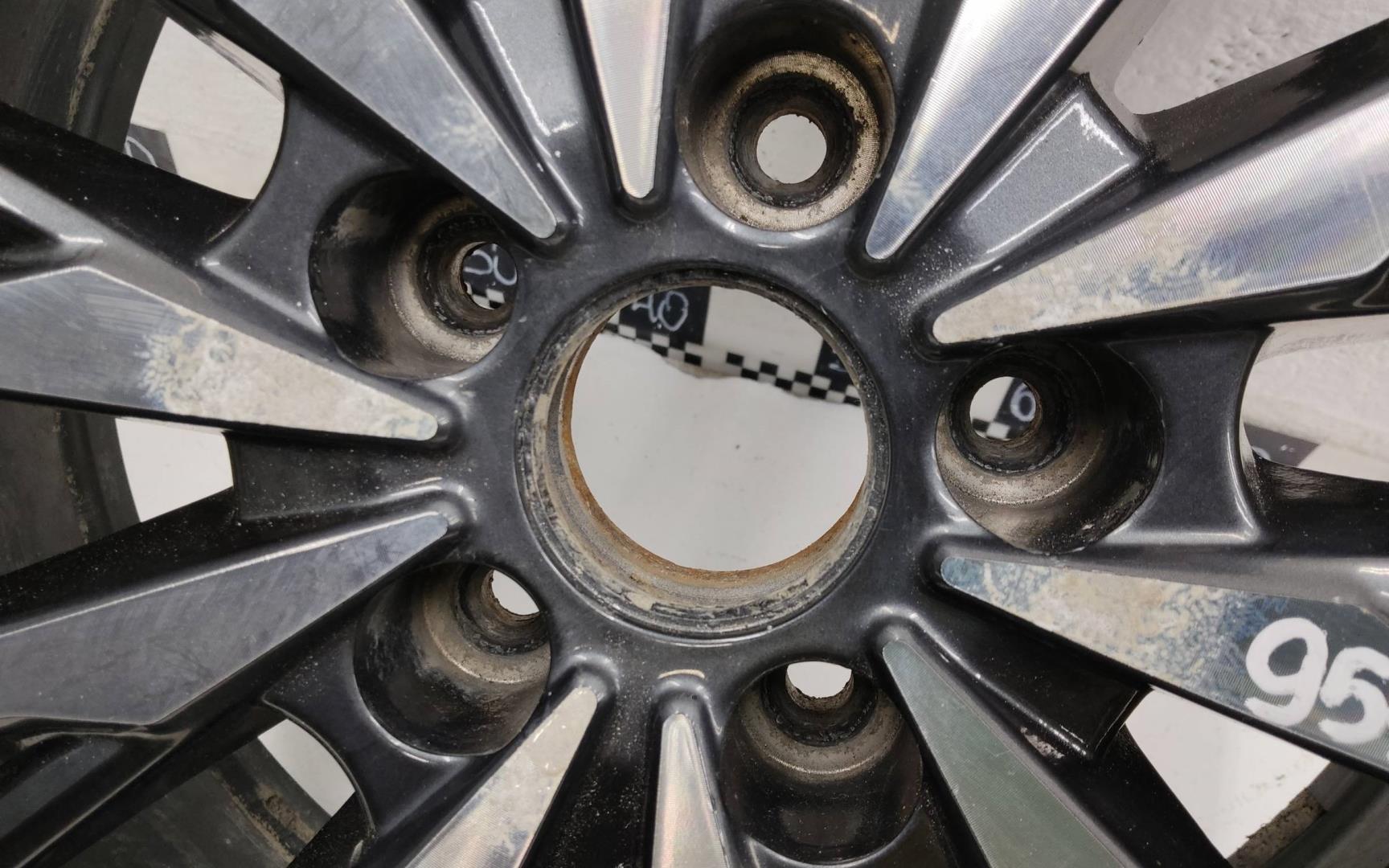 Диск колесный литой легкий сплав