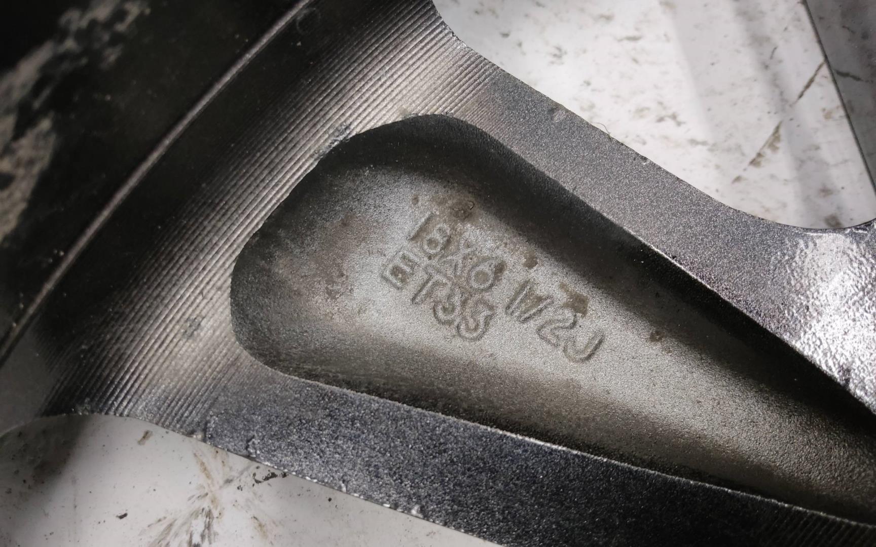 Диск колесный литой легкий сплав