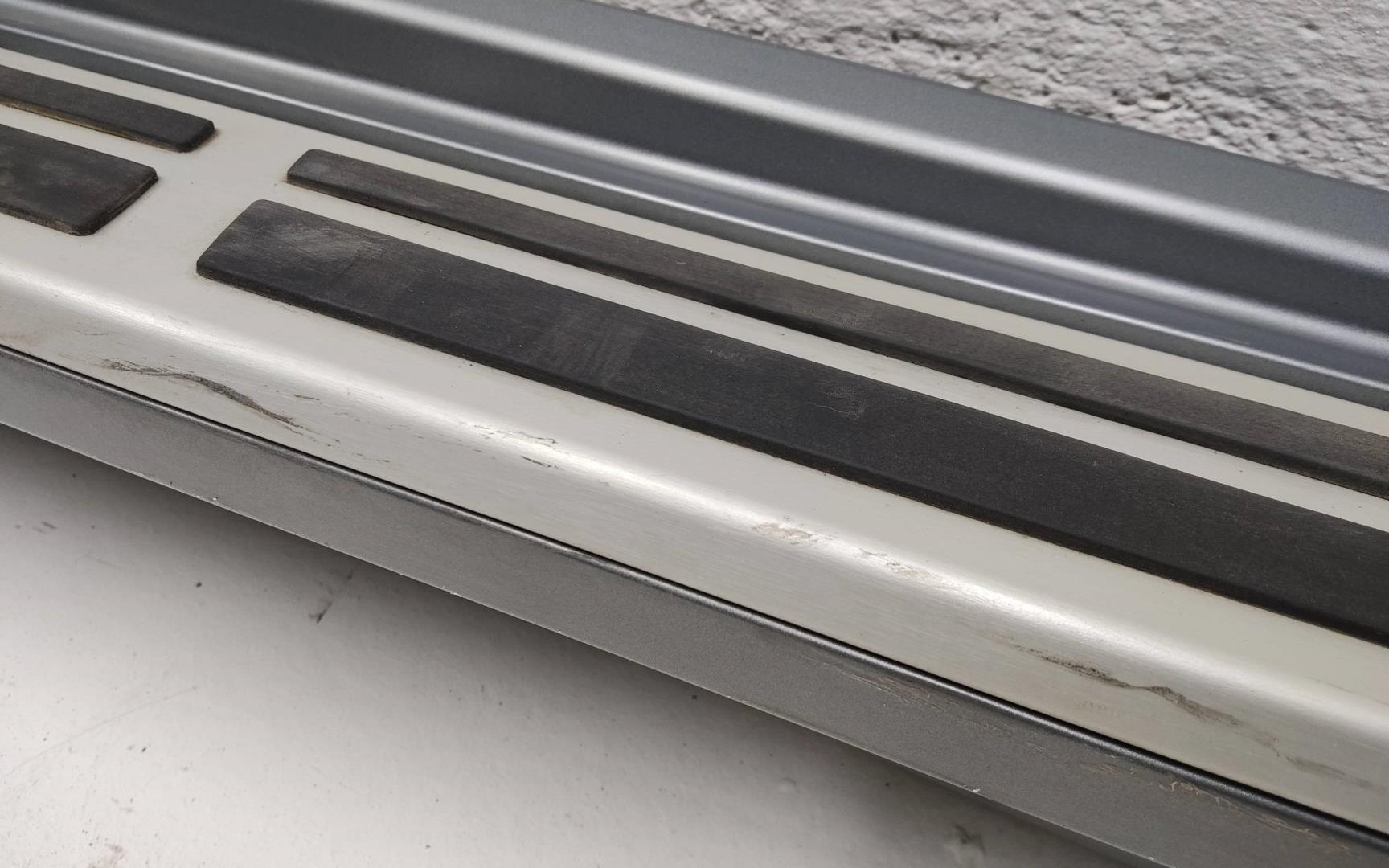 Накладка на порог (наружная)