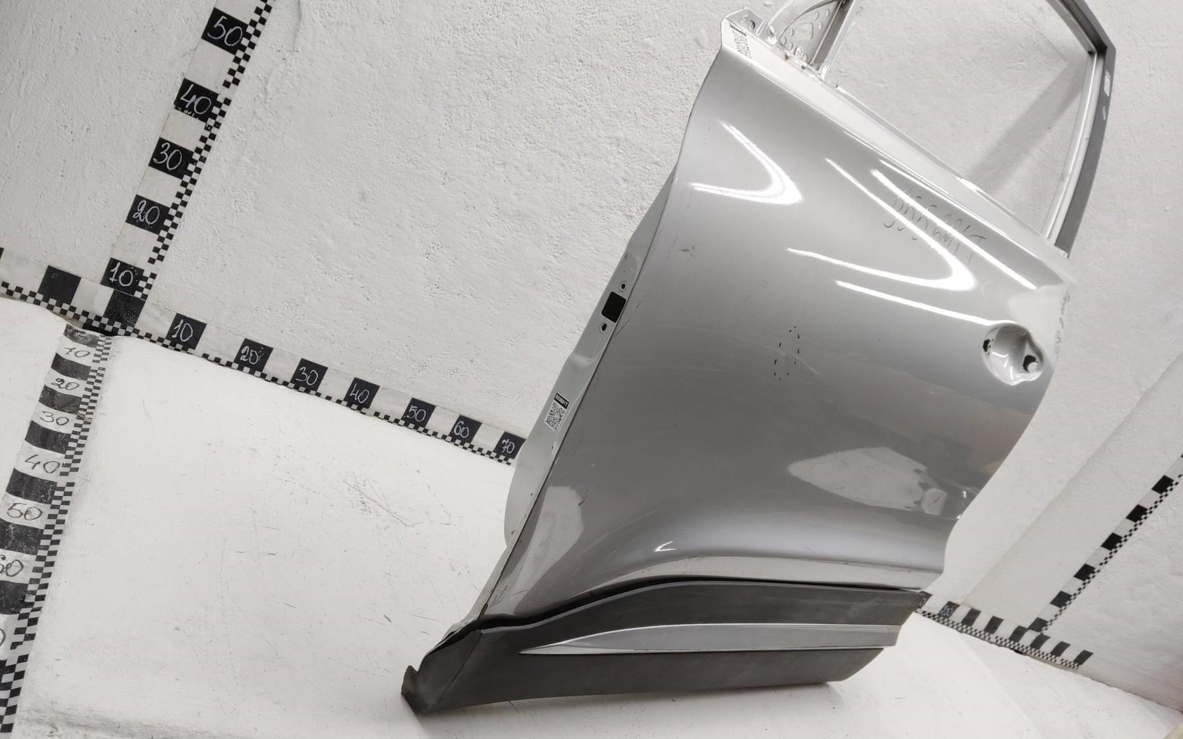 Дверь передняя левая