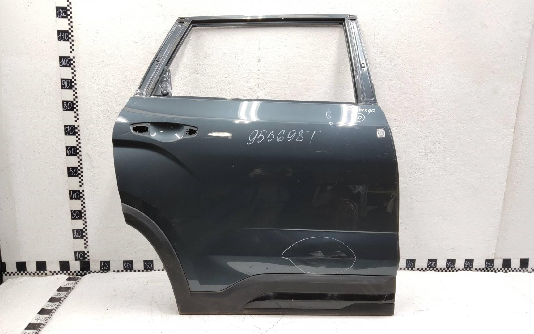 Дверь задняя правая