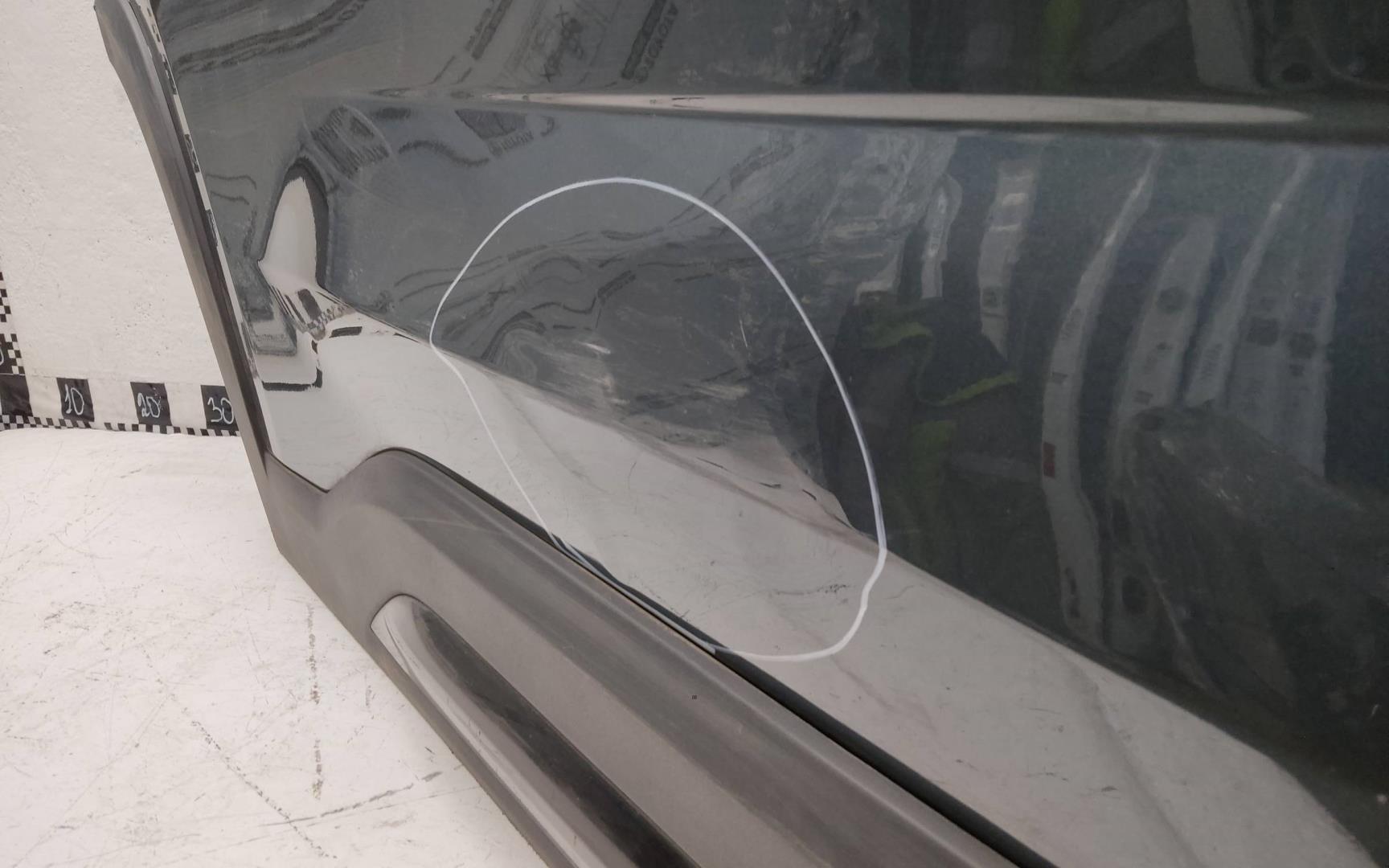 Дверь задняя правая