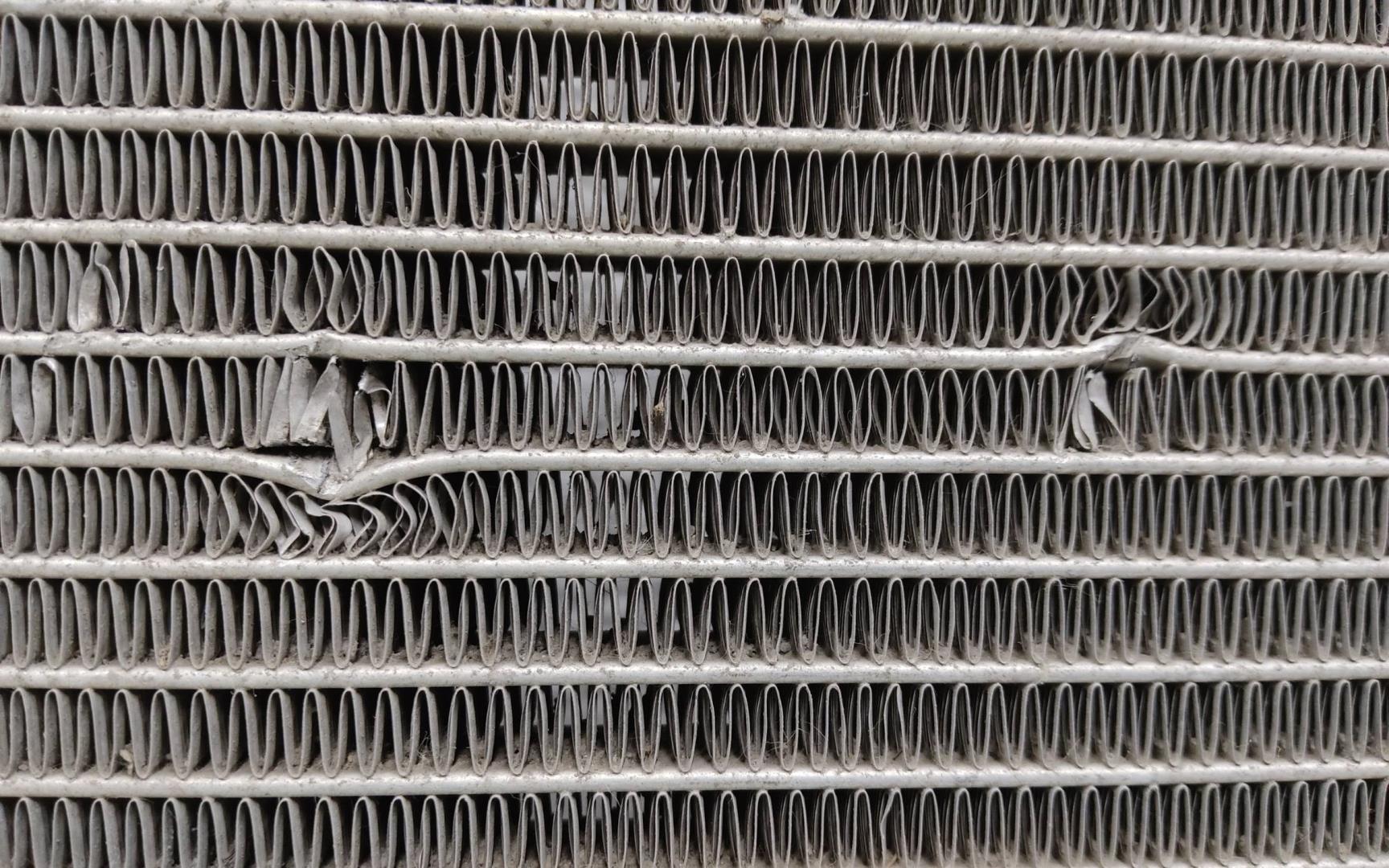 Радиатор кондиционера / конденсер