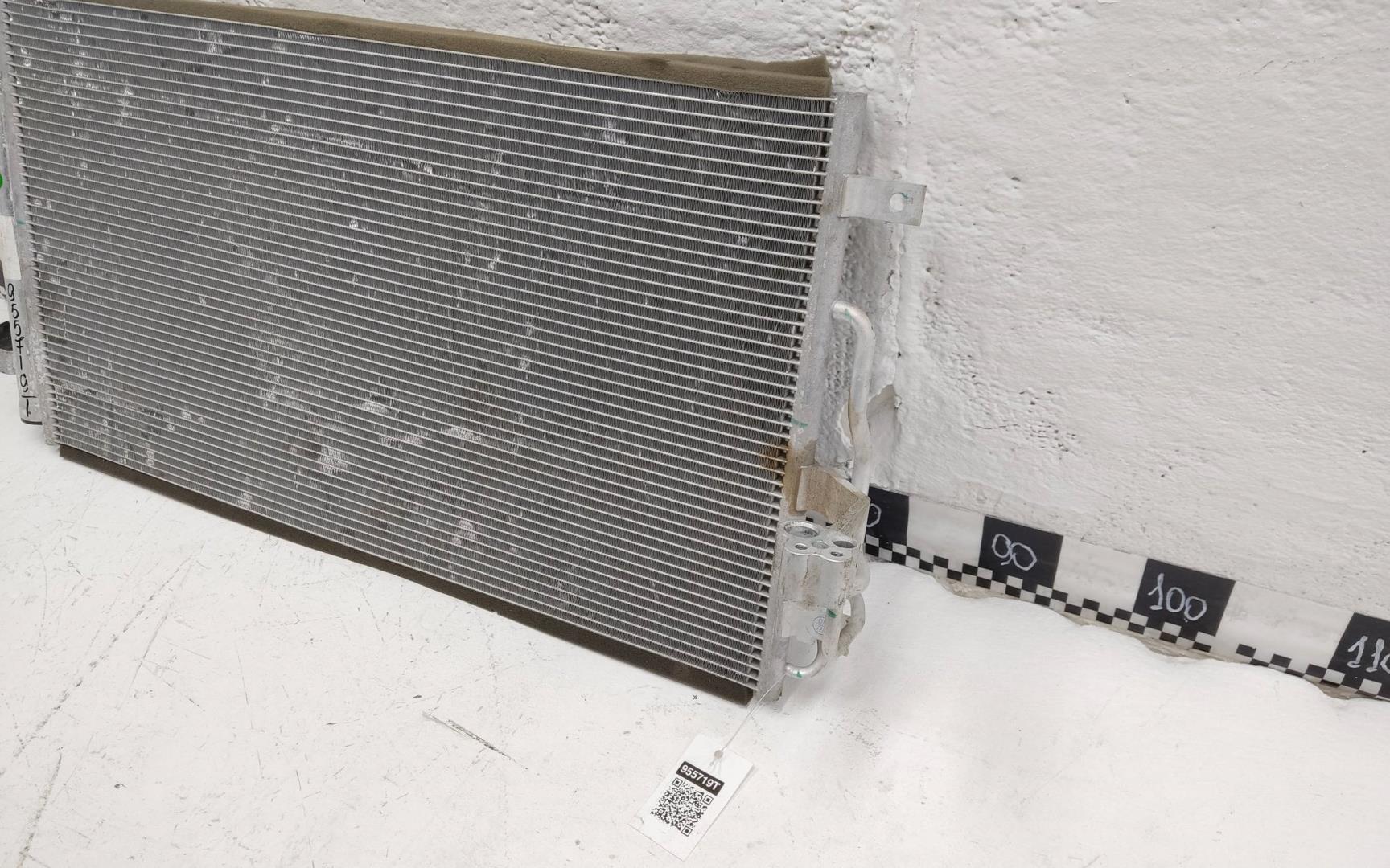 Радиатор кондиционера / конденсер