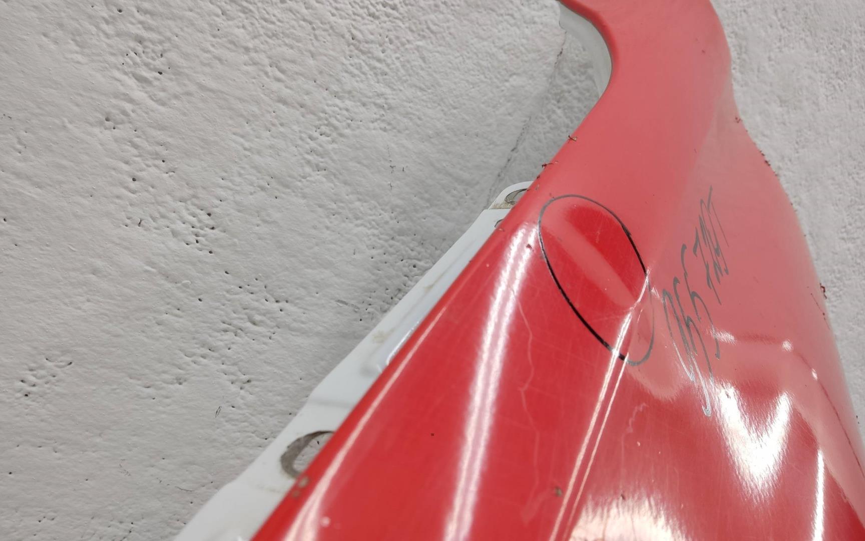 Крыло переднее левое