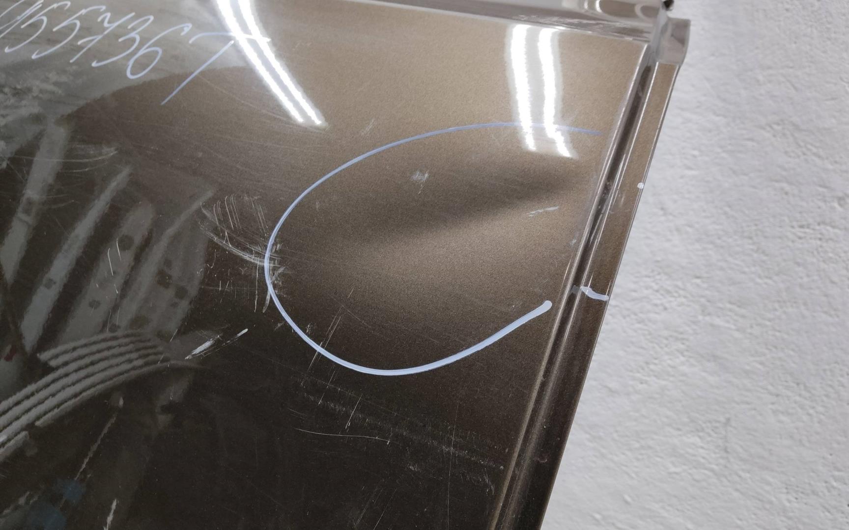 Дверь задняя правая