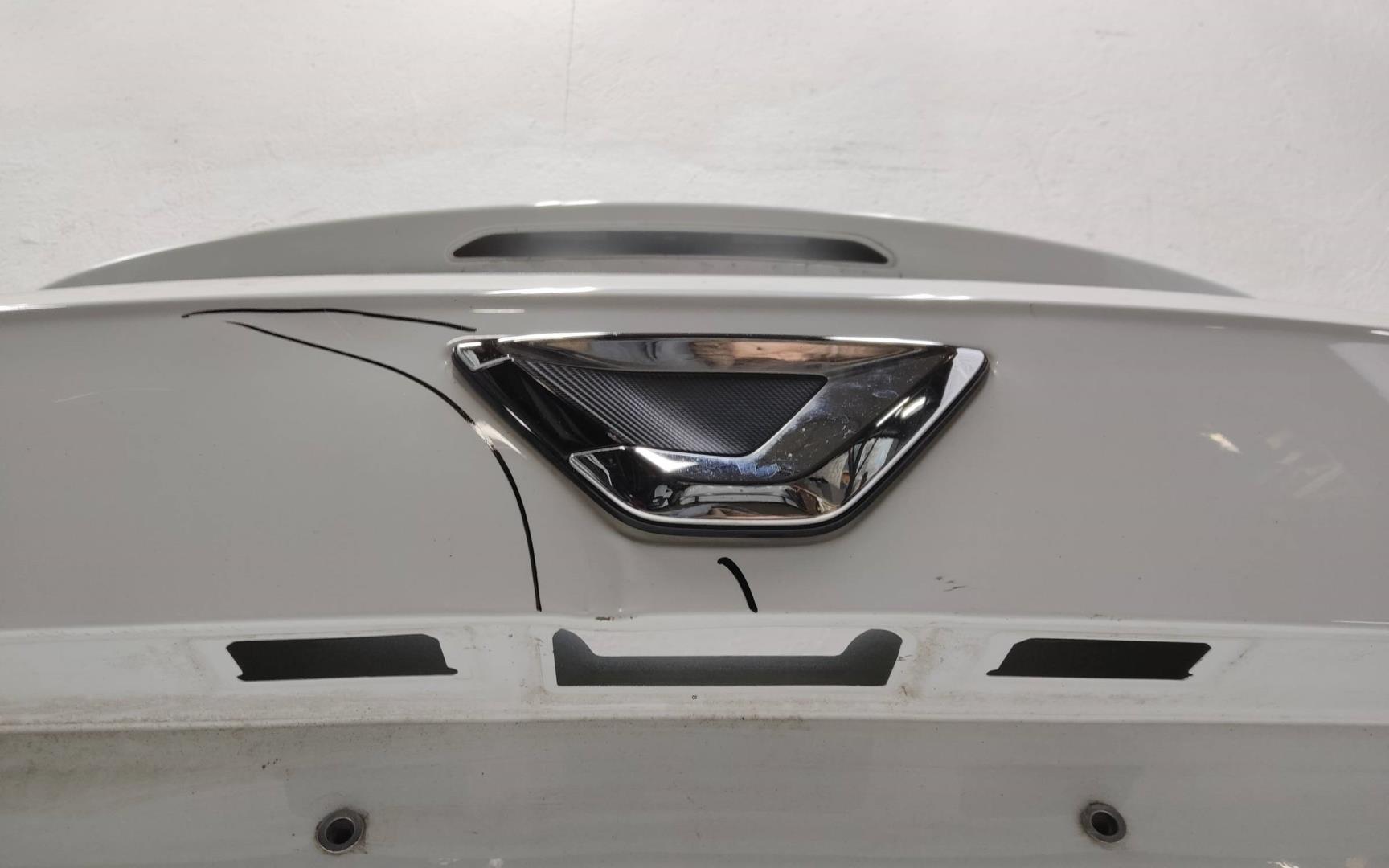 Крышка багажника