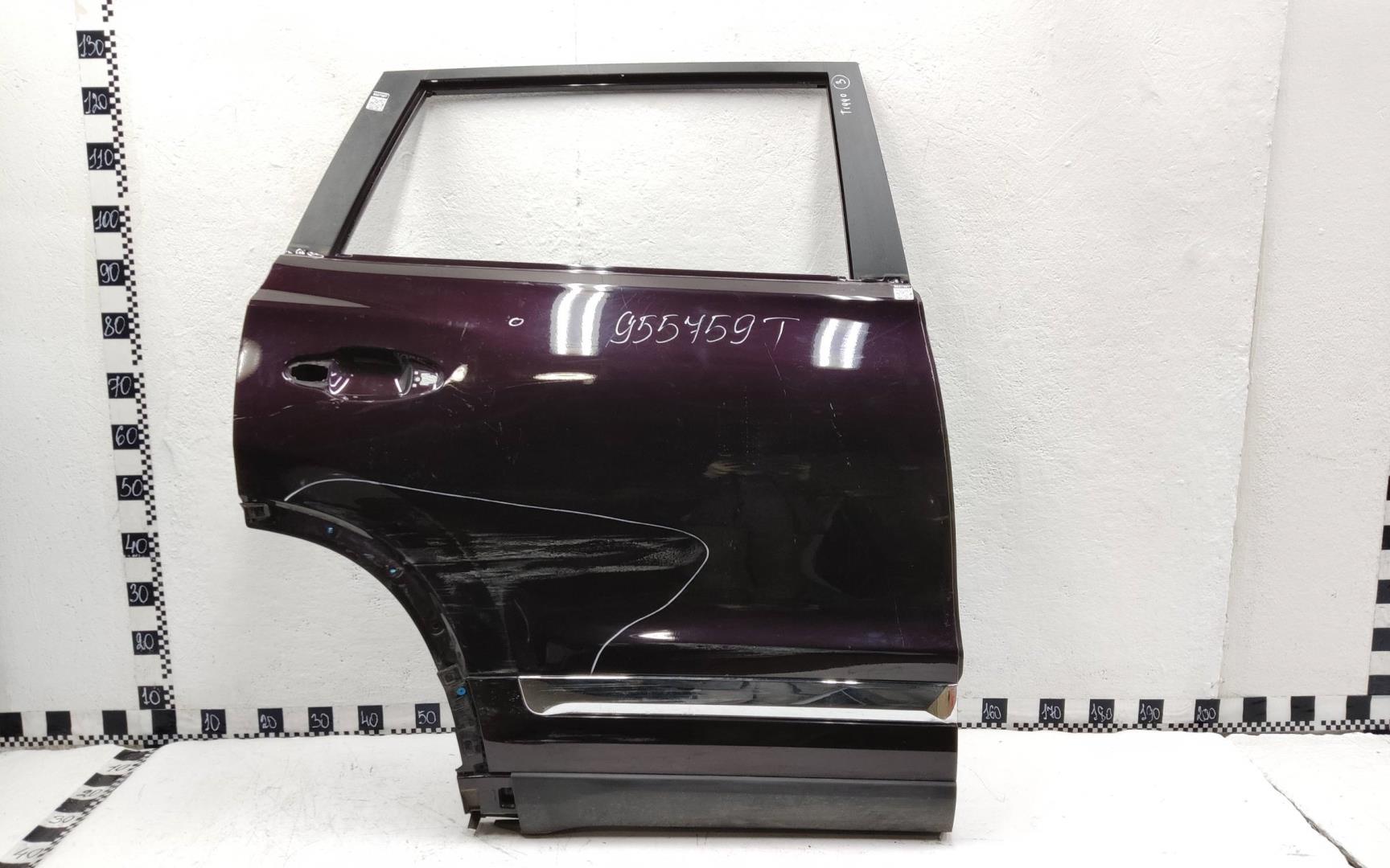 Дверь задняя правая